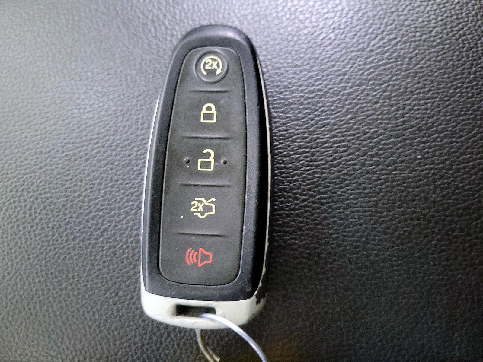 2019 Ford Escape SE - Photo 24