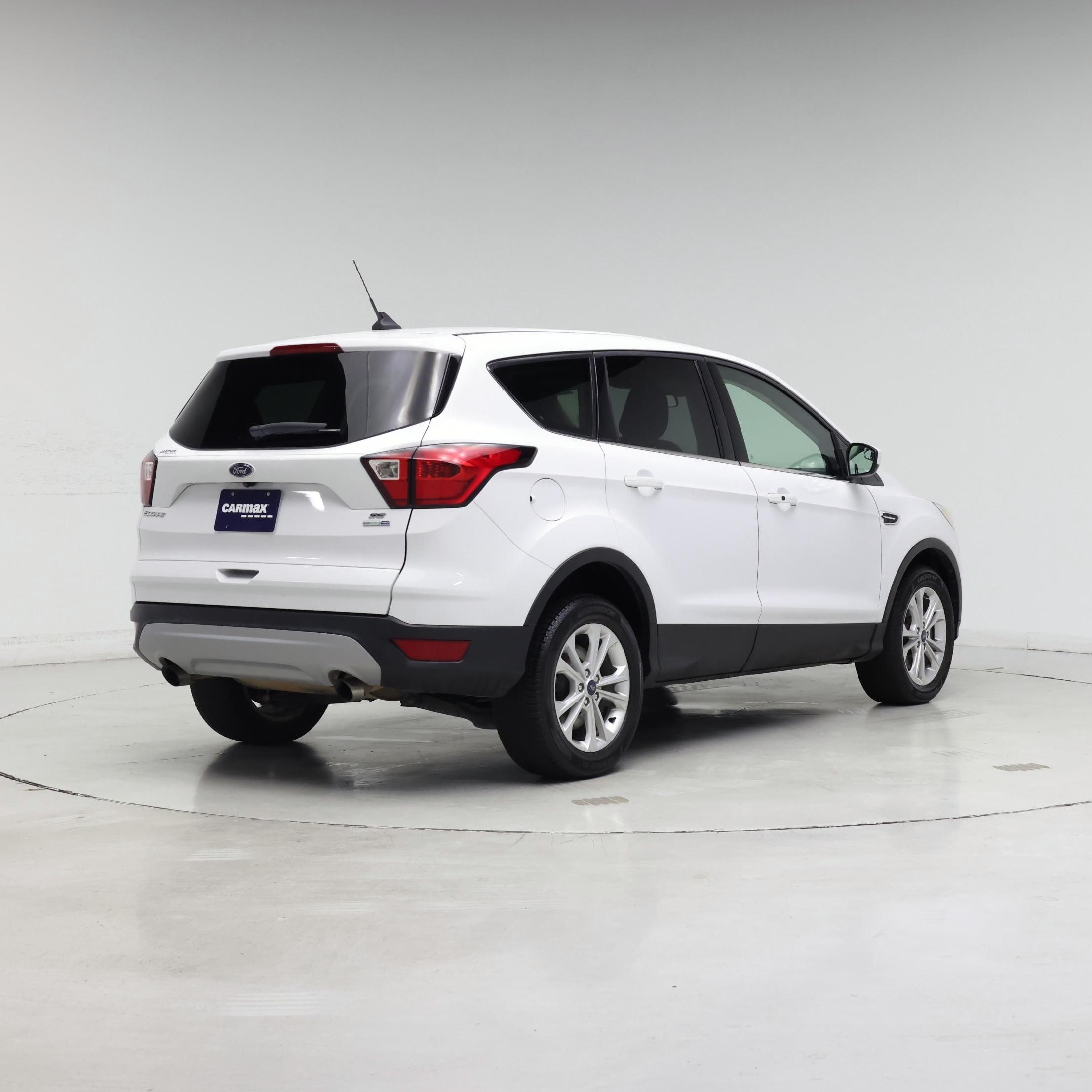 Thumbnail: 2019 Ford Escape - 8