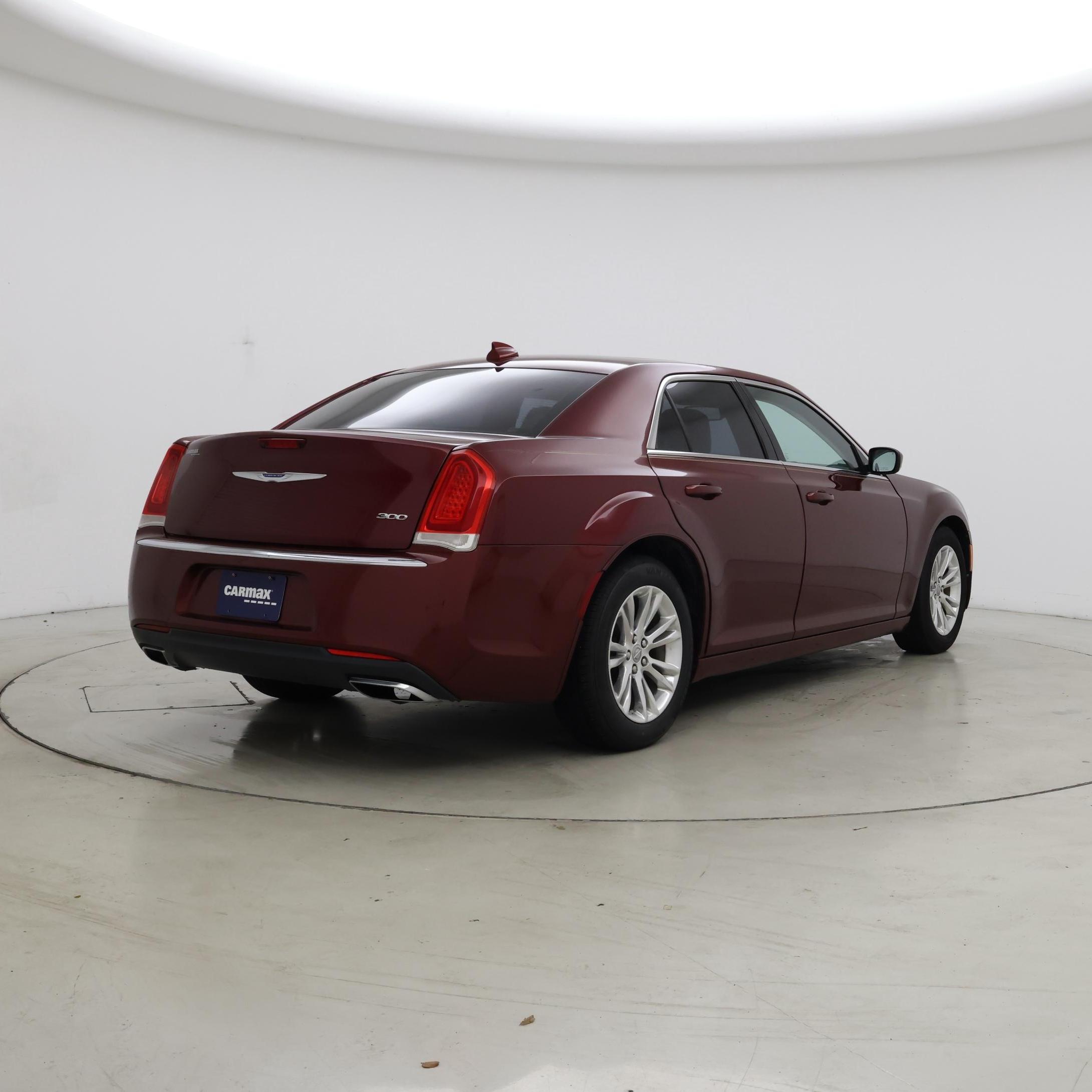 Thumbnail: 2018 Chrysler 300 - 8