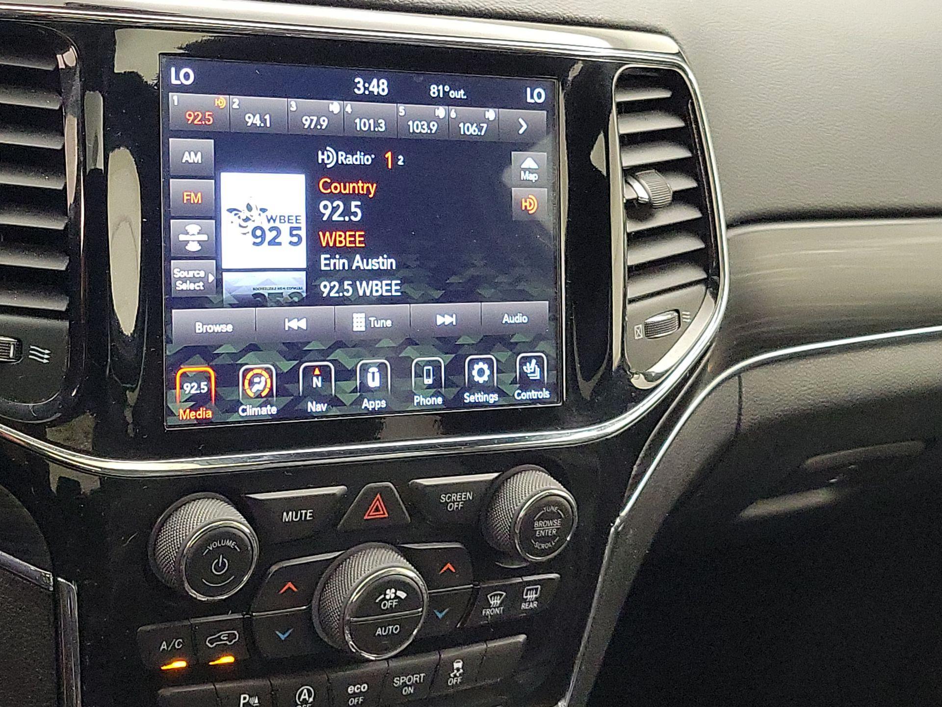 Thumbnail: 2020 Jeep Grand Cherokee - 16