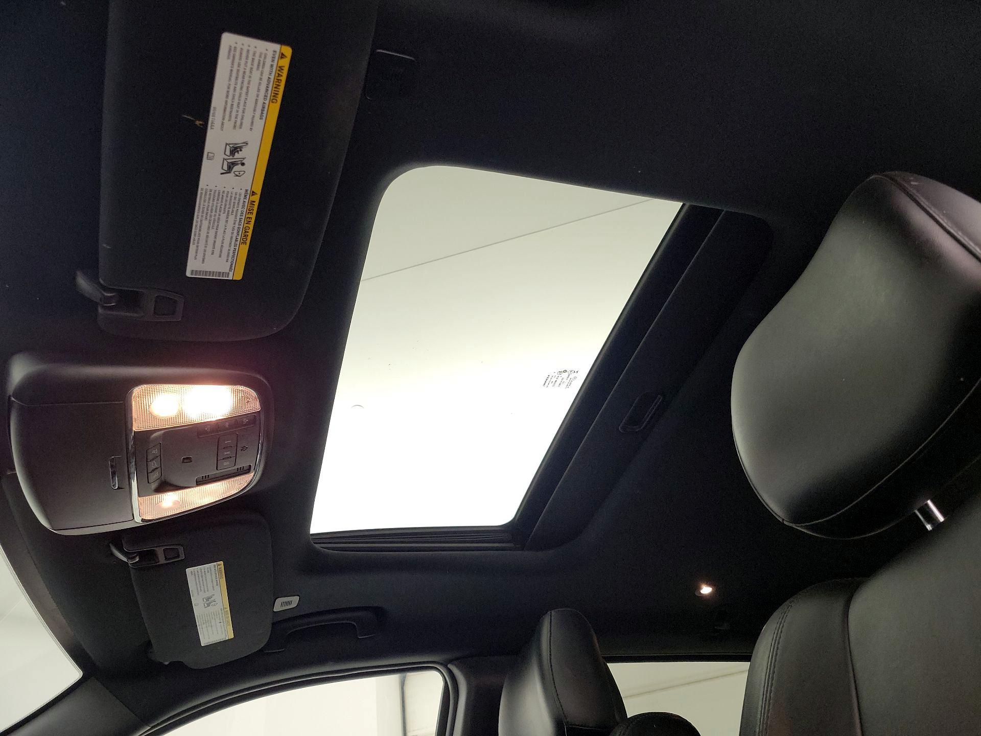 Thumbnail: 2020 Jeep Grand Cherokee - 20