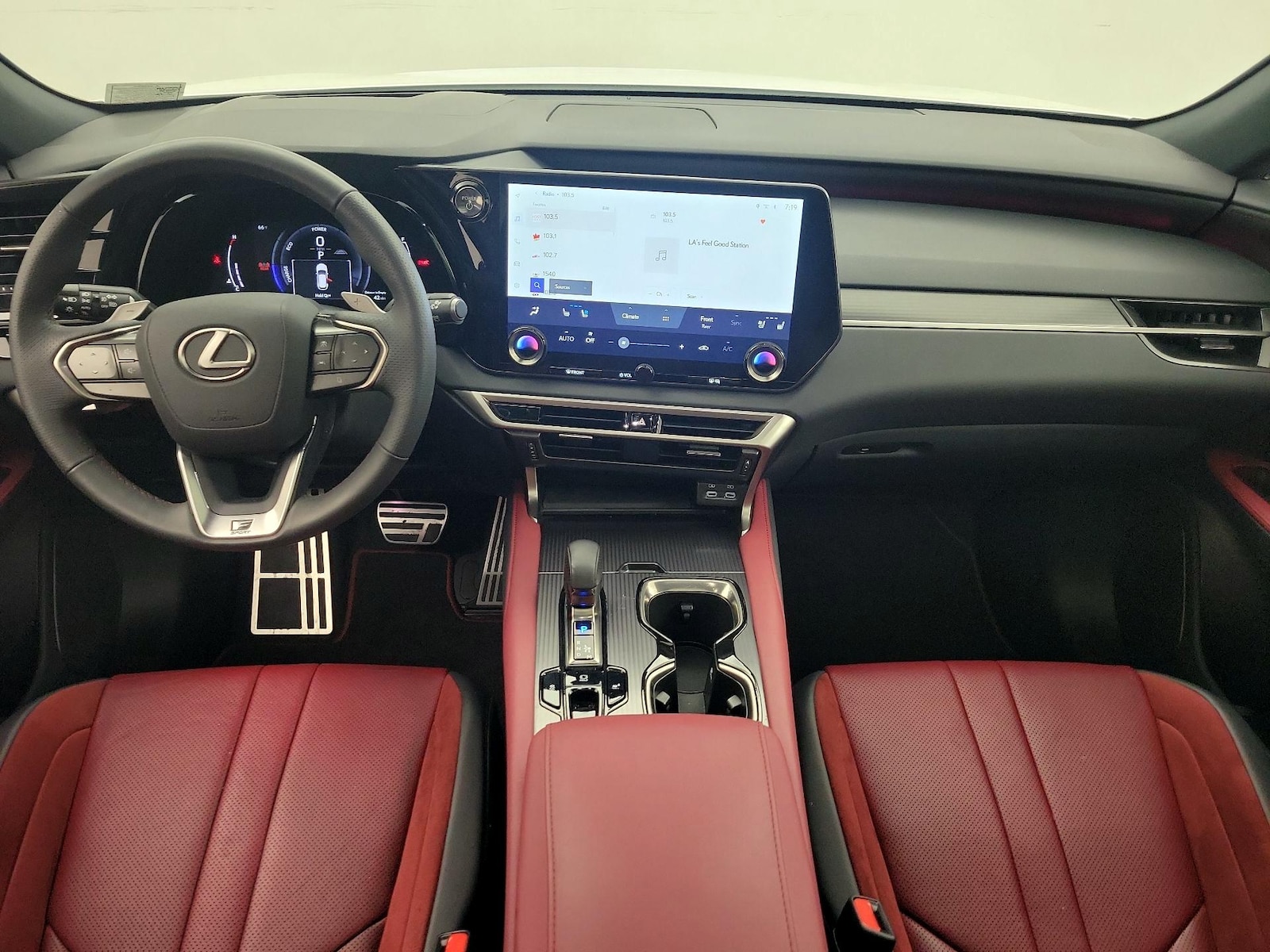 2023 Lexus RX Hybrid 500h - Photo 10