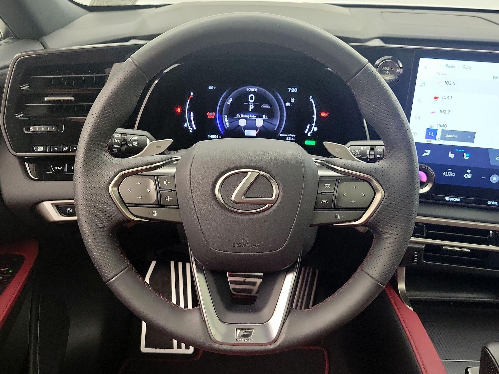 2023 Lexus RX Hybrid 500h - Photo 11