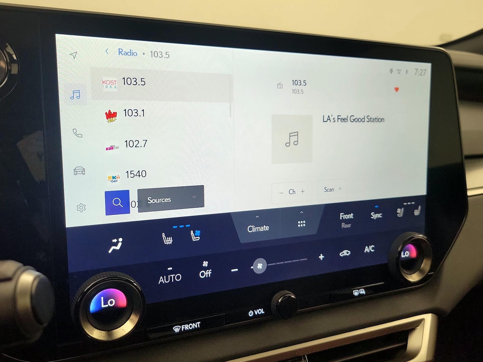 2023 Lexus RX Hybrid 500h - Photo 16