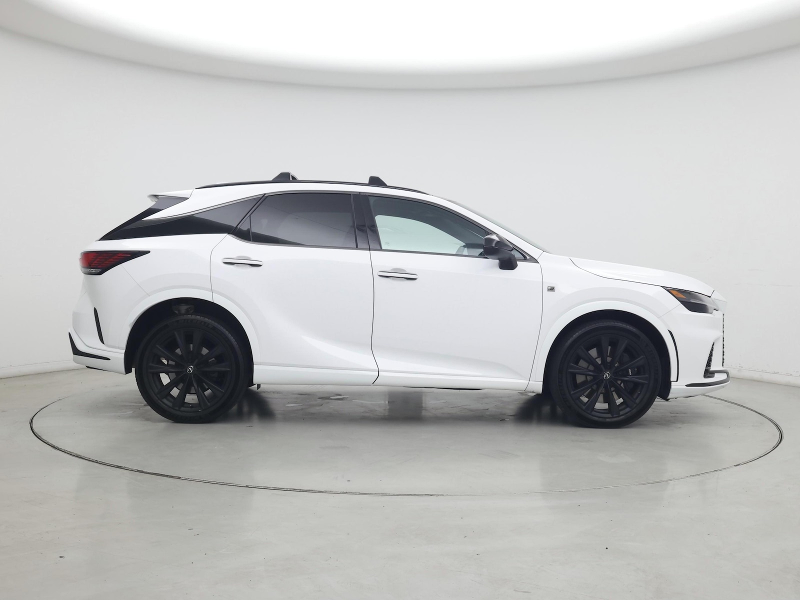2023 Lexus RX Hybrid 500h - Photo 8