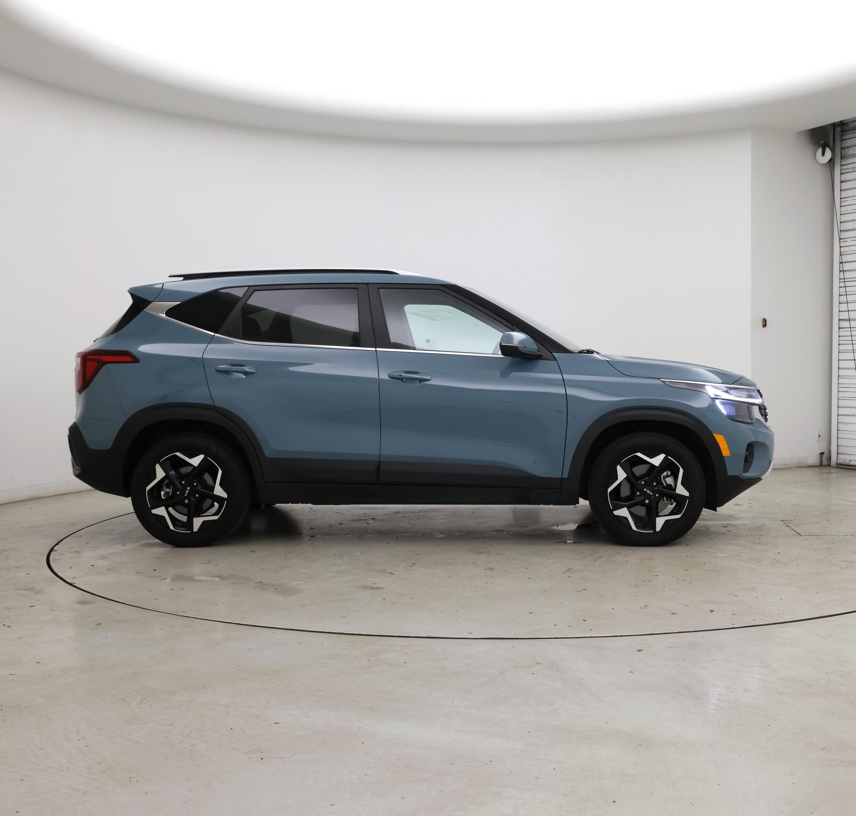 Thumbnail: 2025 Kia Seltos - 7