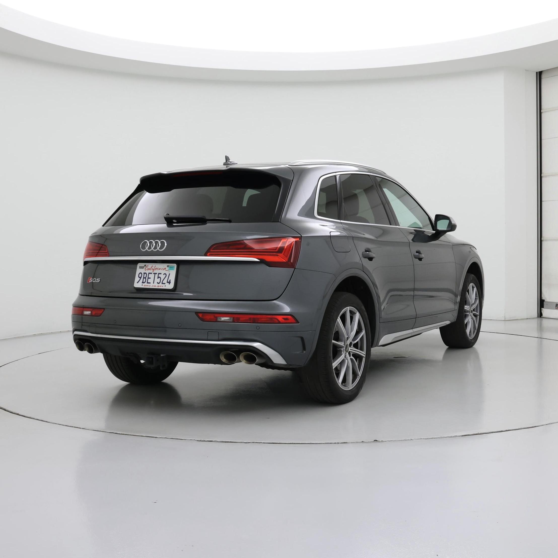 Thumbnail: 2022 Audi SQ5 - 8