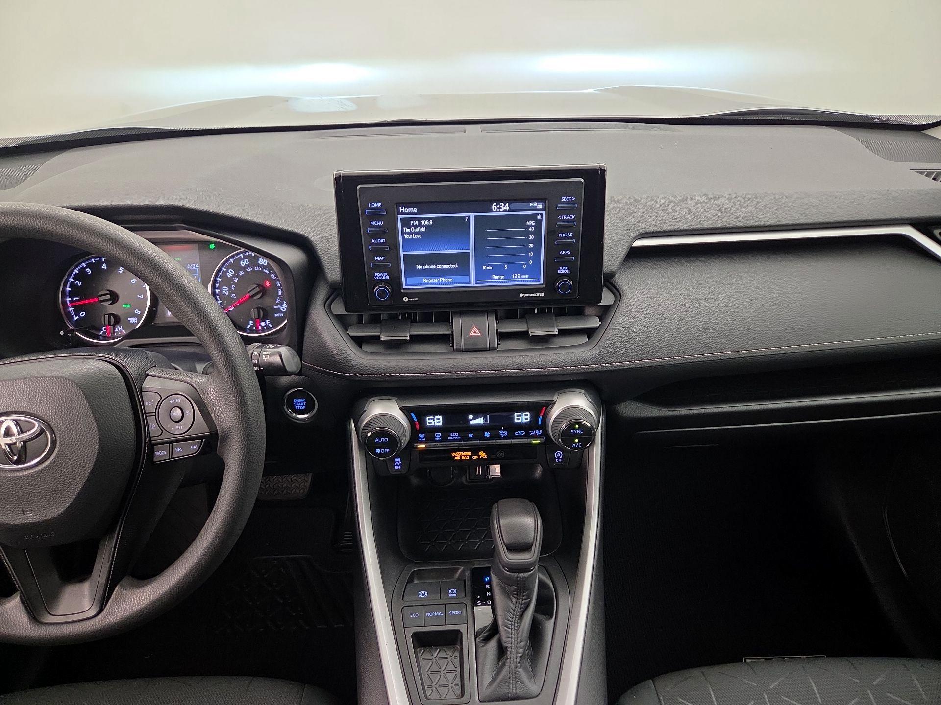 Thumbnail: 2020 Toyota RAV4 - 9