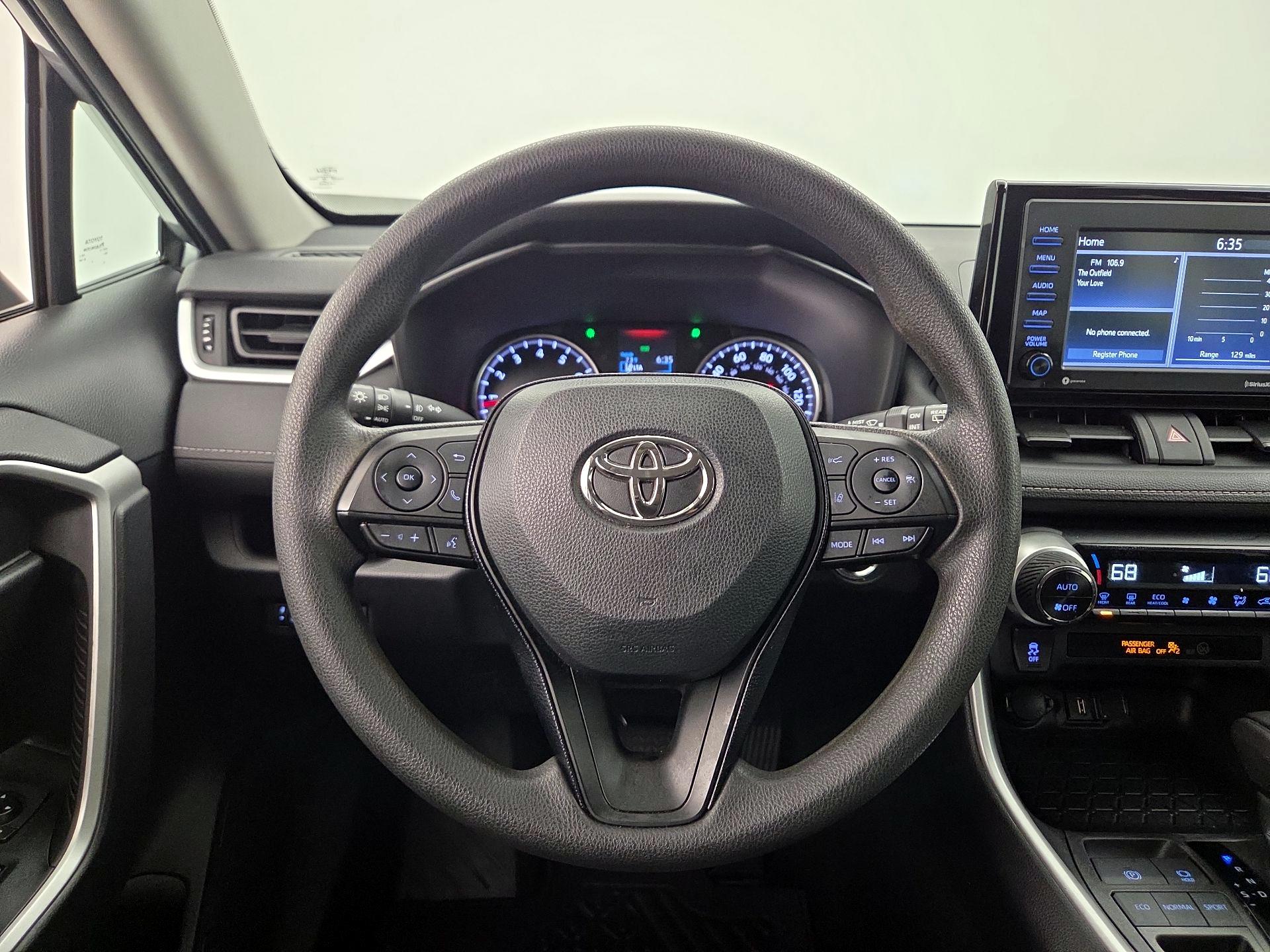 Thumbnail: 2020 Toyota RAV4 - 10