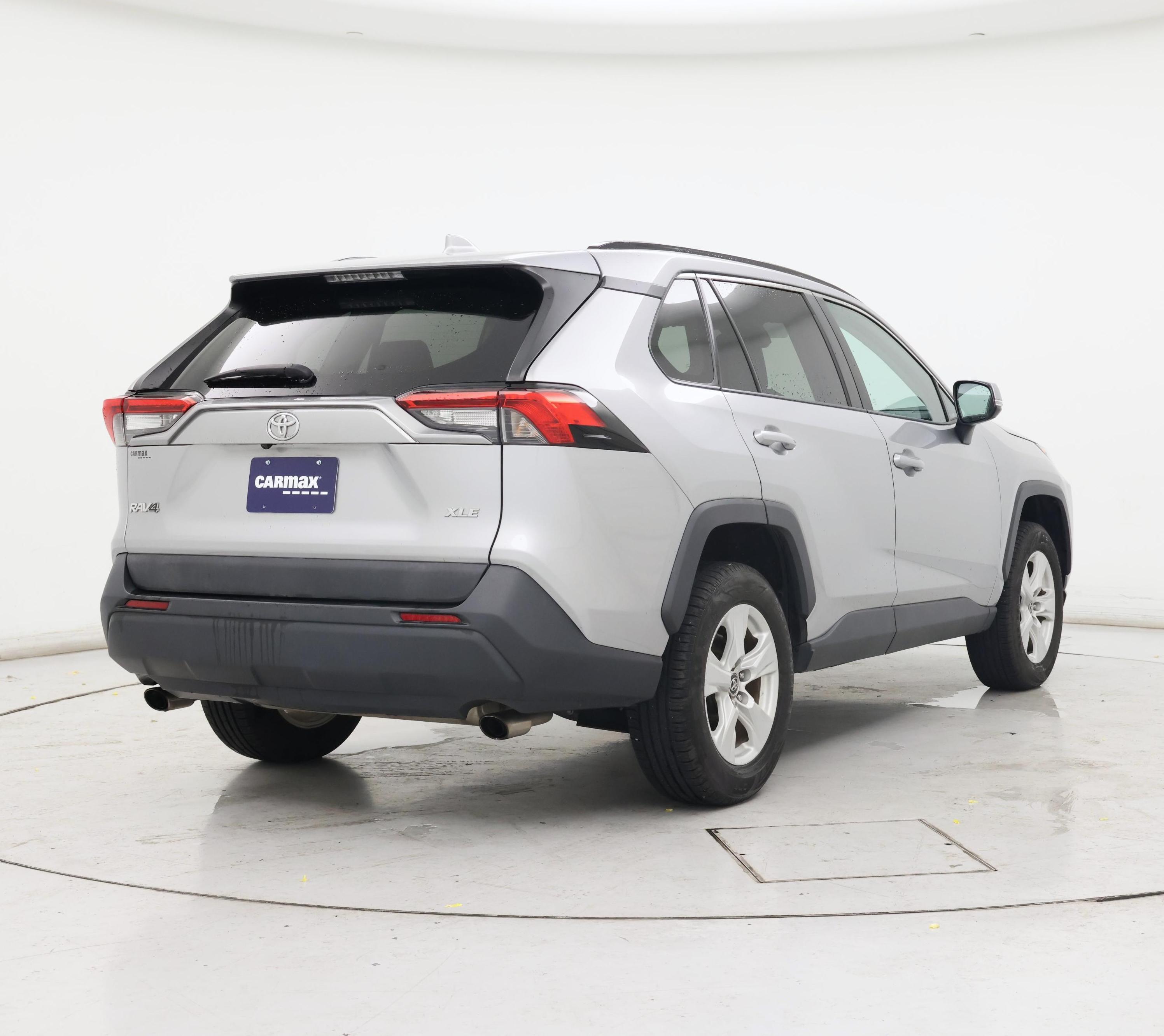 Thumbnail: 2020 Toyota RAV4 - 8