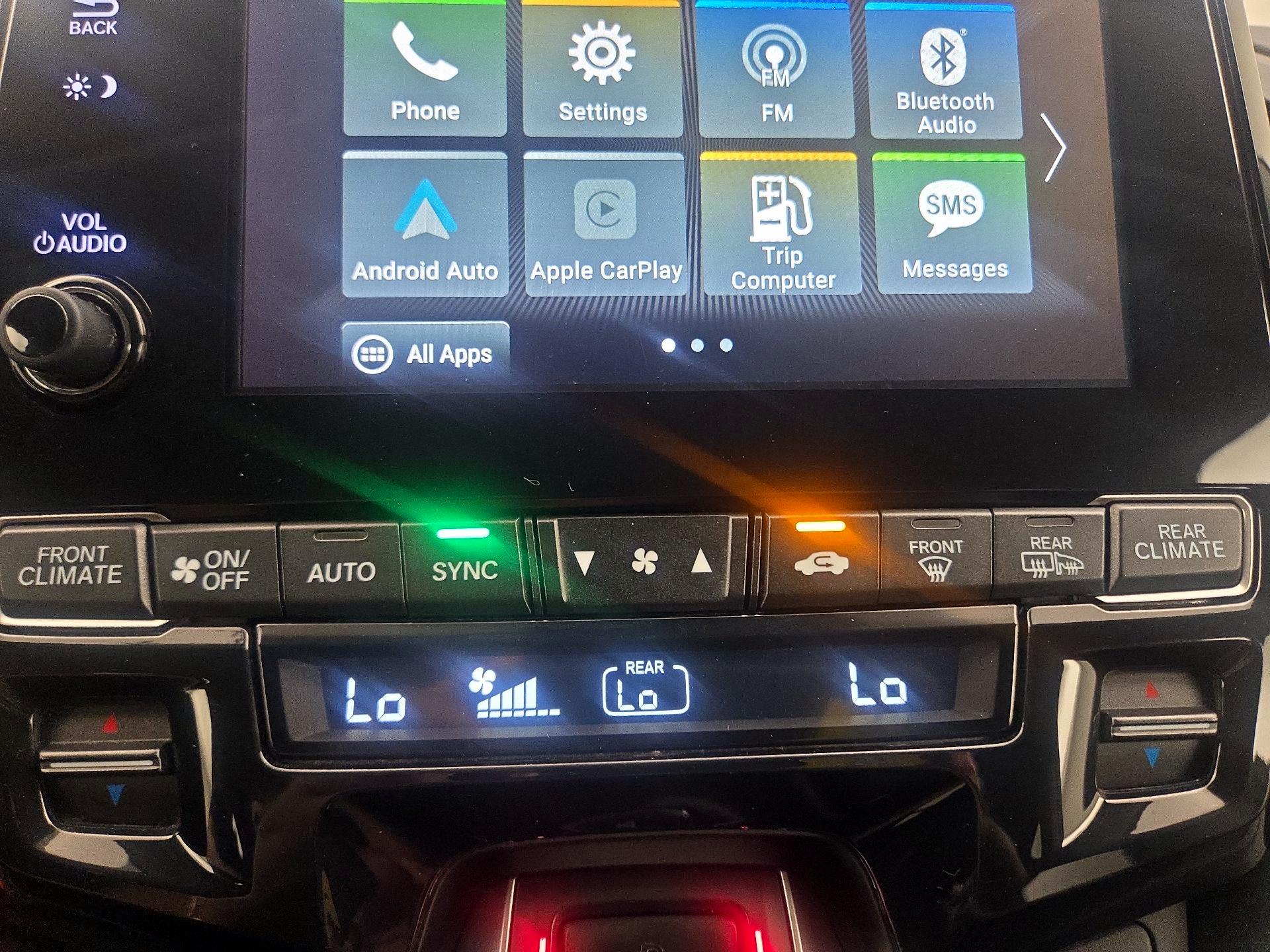 Thumbnail: 2019 Honda Odyssey - 16