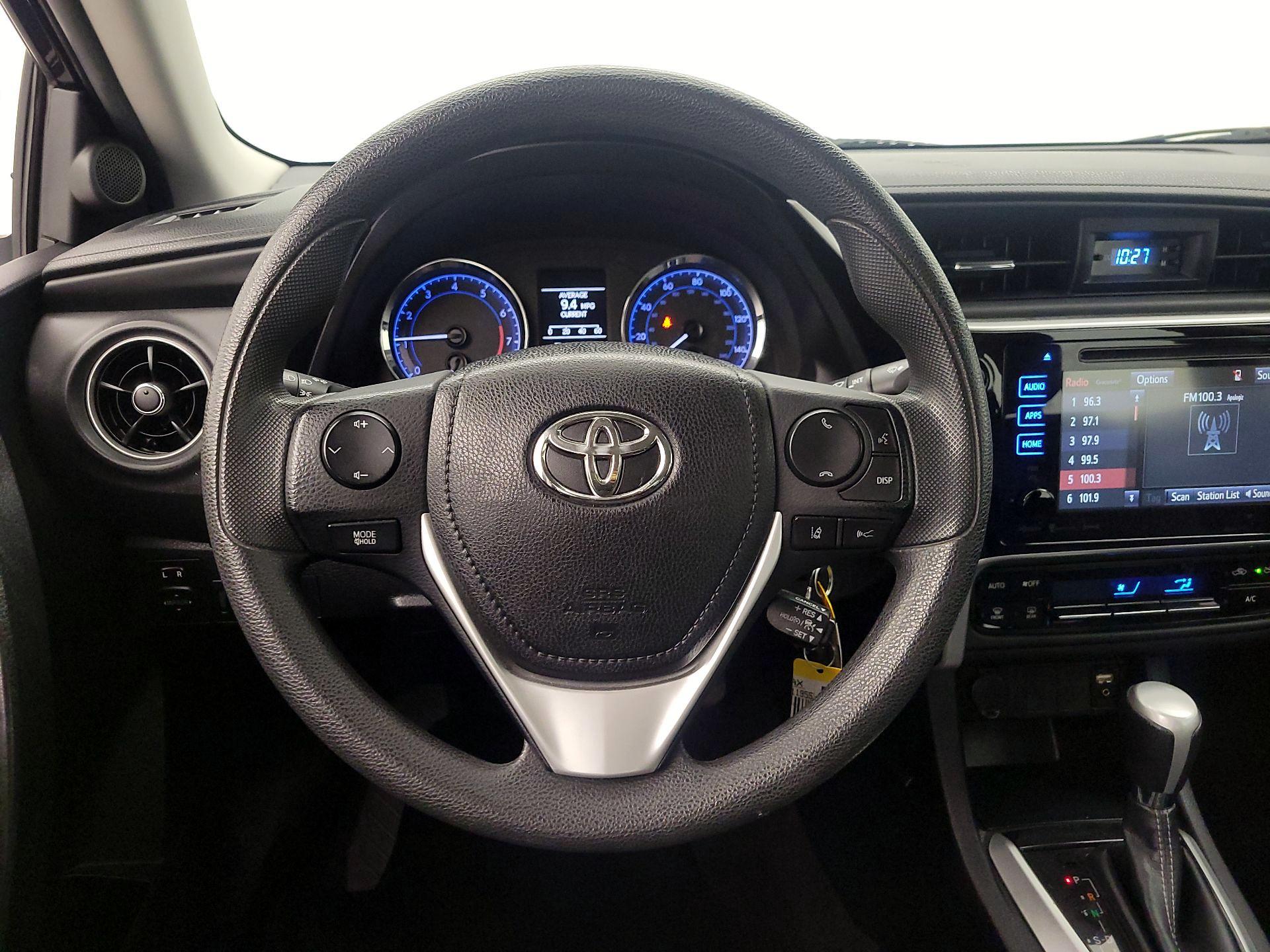 Thumbnail: 2018 Toyota Corolla - 10
