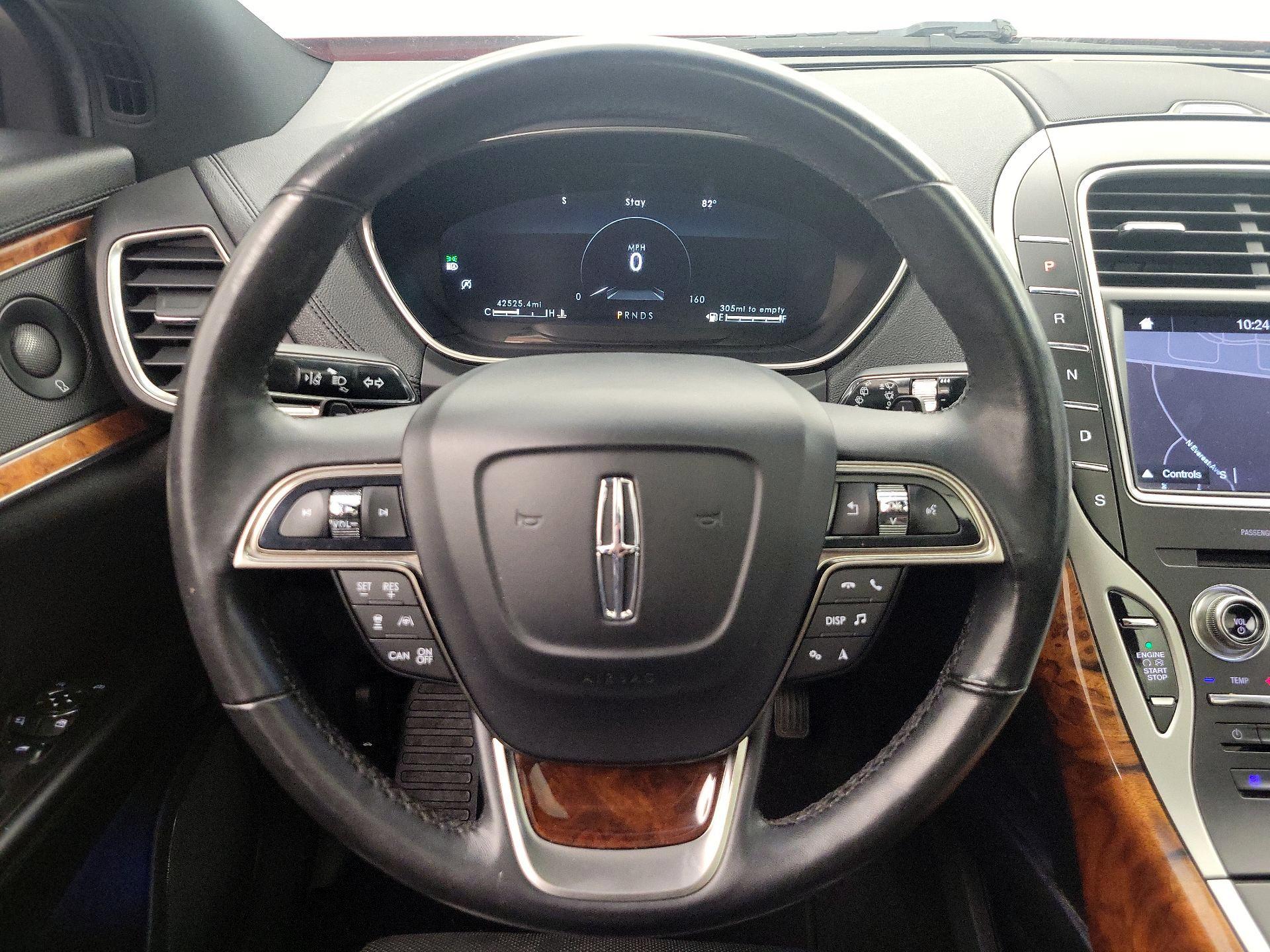 Thumbnail: 2019 Lincoln Nautilus - 10
