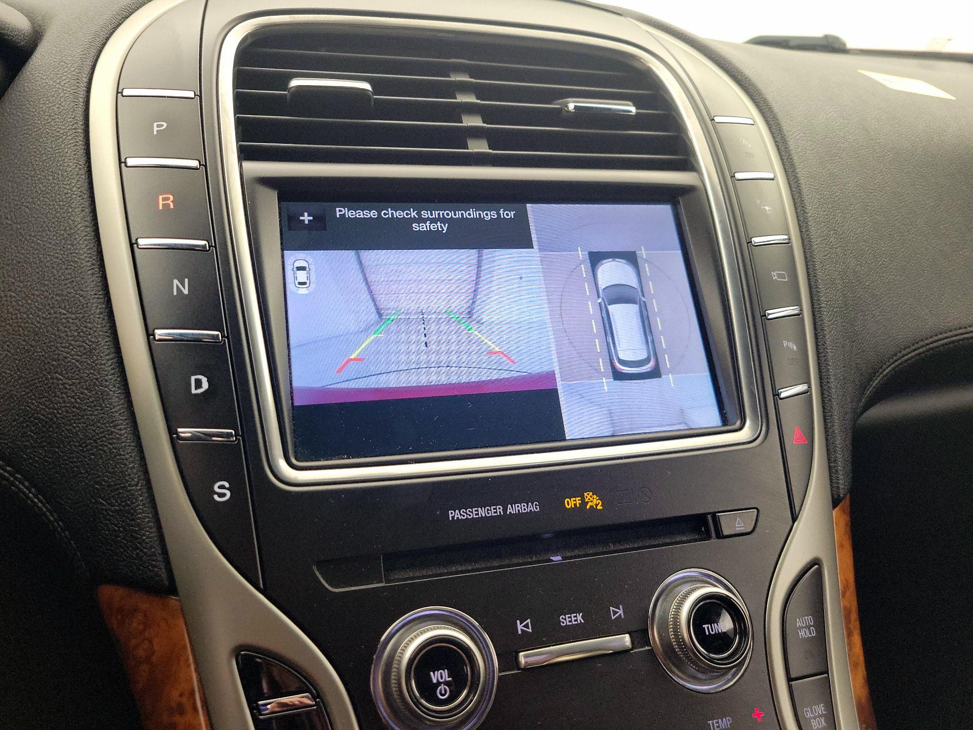 Thumbnail: 2019 Lincoln Nautilus - 15