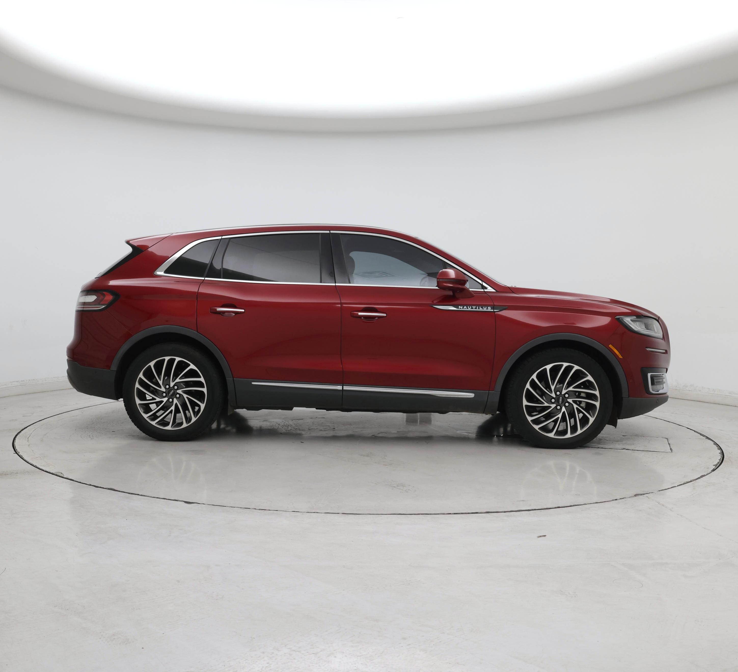 Thumbnail: 2019 Lincoln Nautilus - 7
