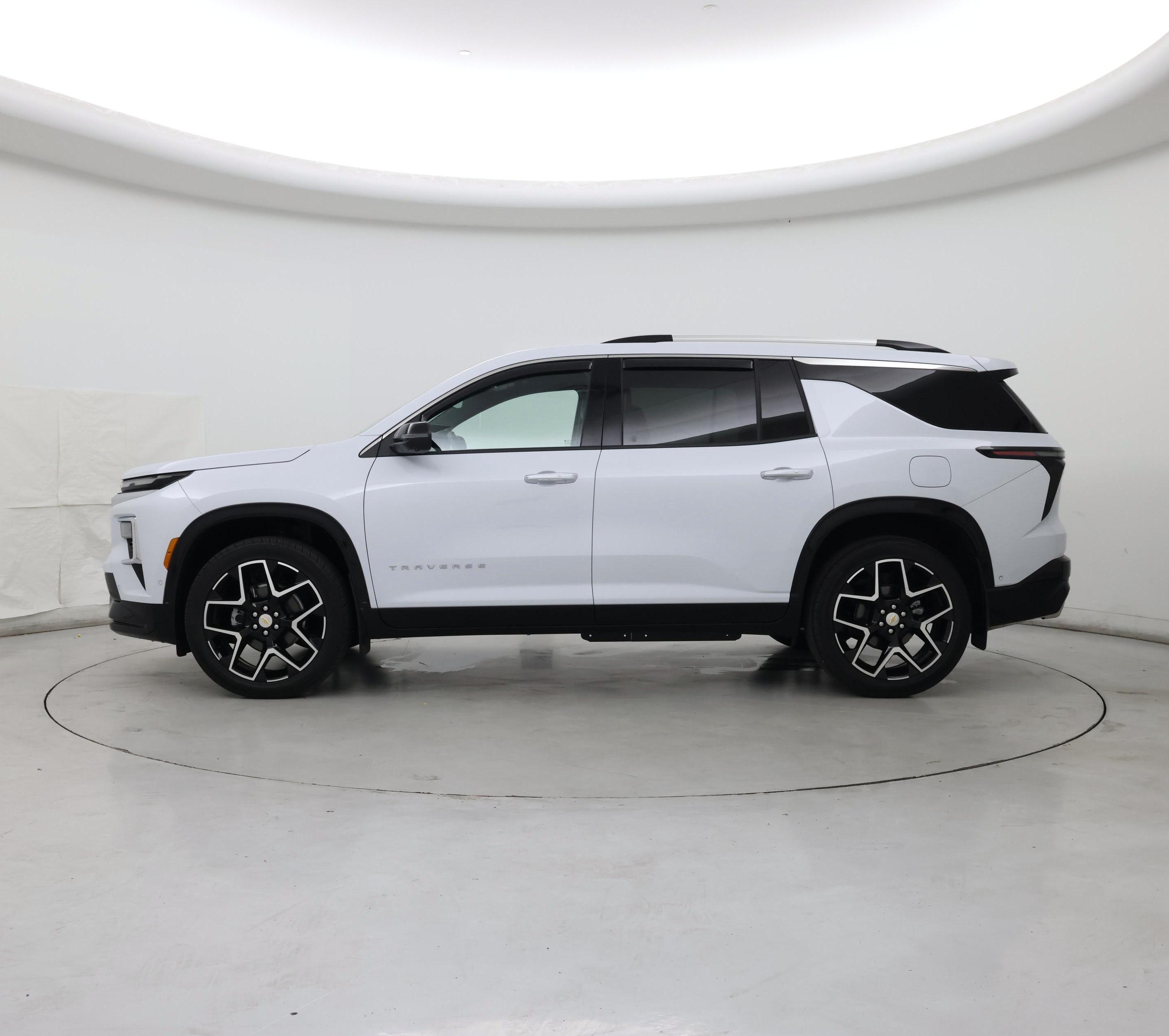 Thumbnail: 2026 Chevrolet Traverse - 3