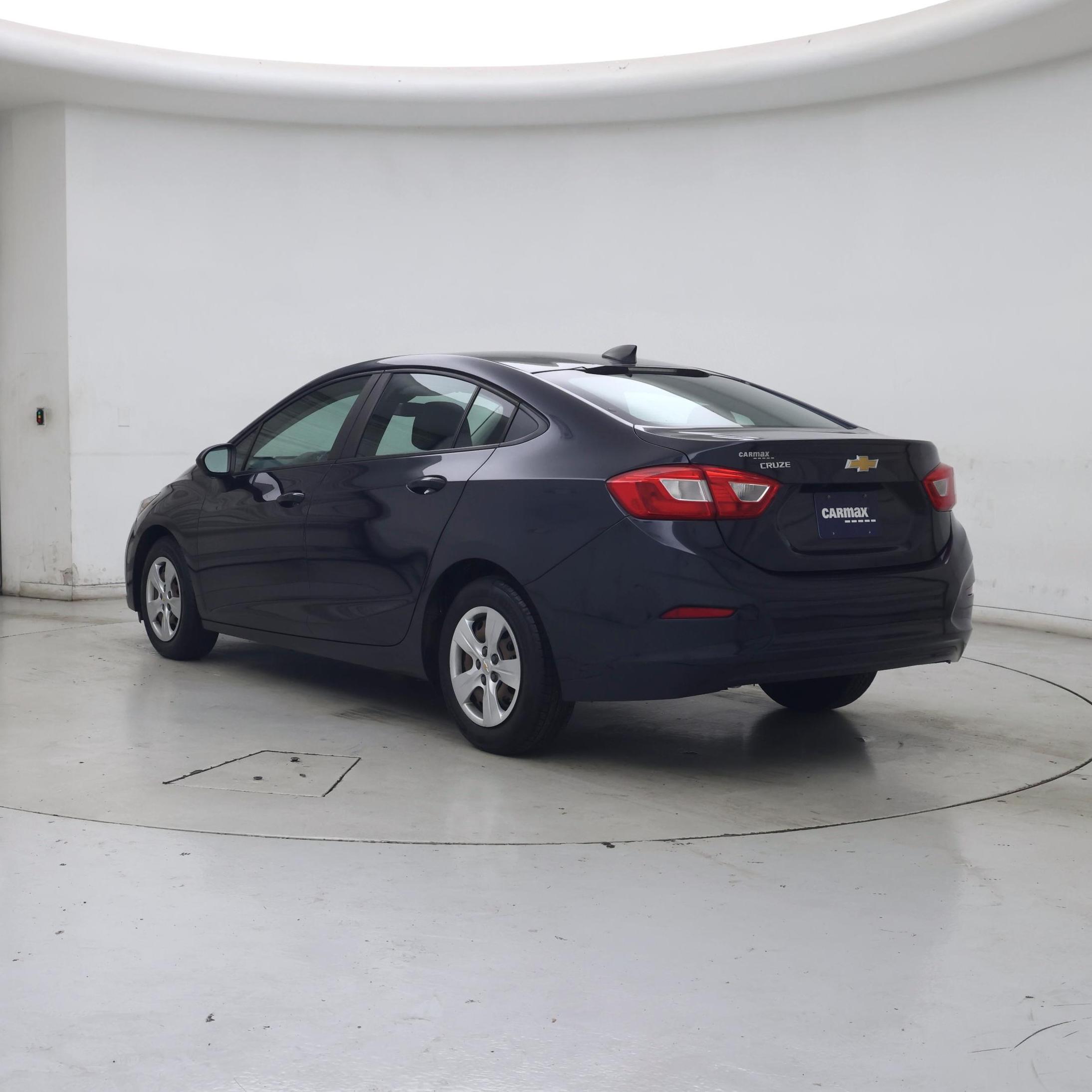 Thumbnail: 2016 Chevrolet Cruze - 2