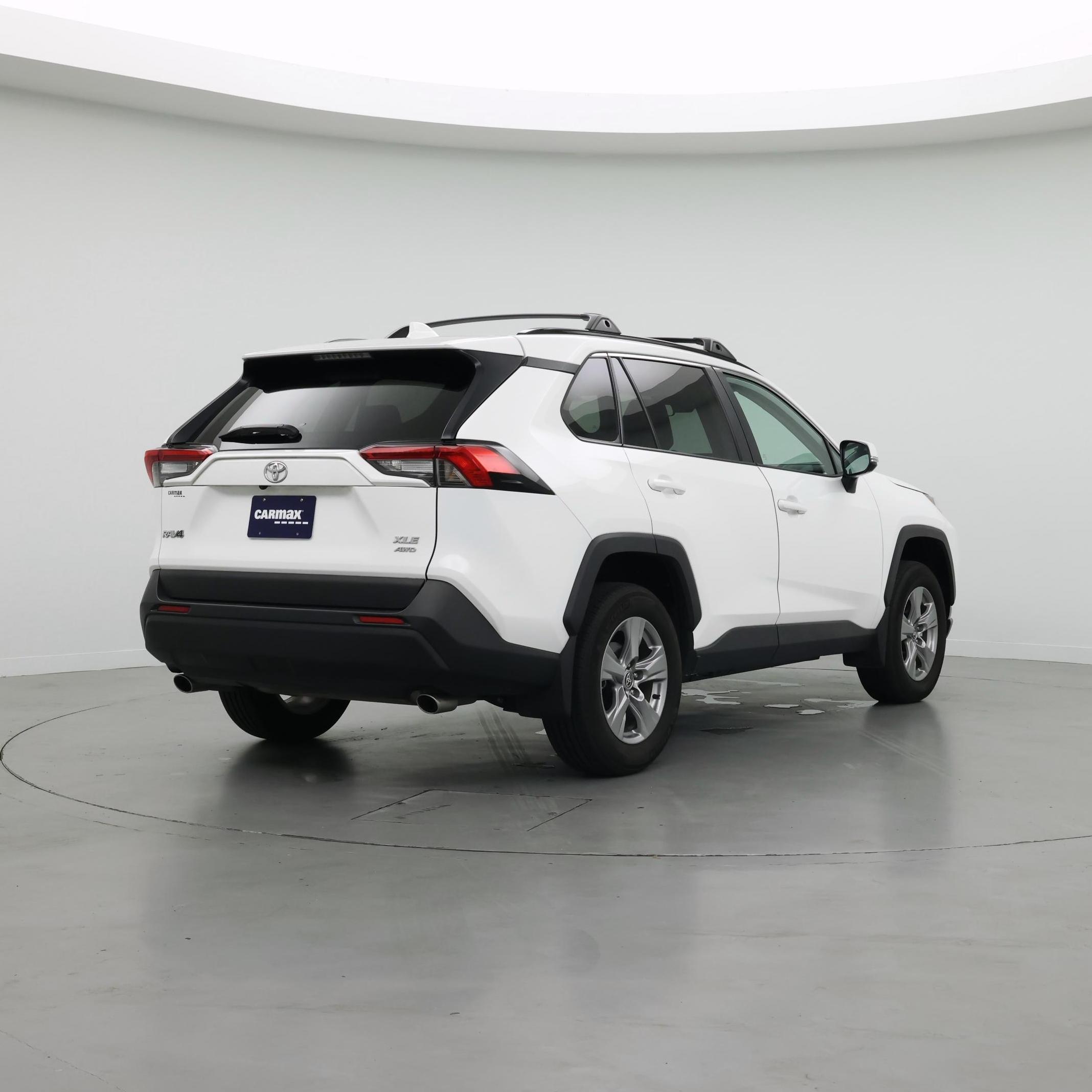 Thumbnail: 2025 Toyota RAV4 - 8