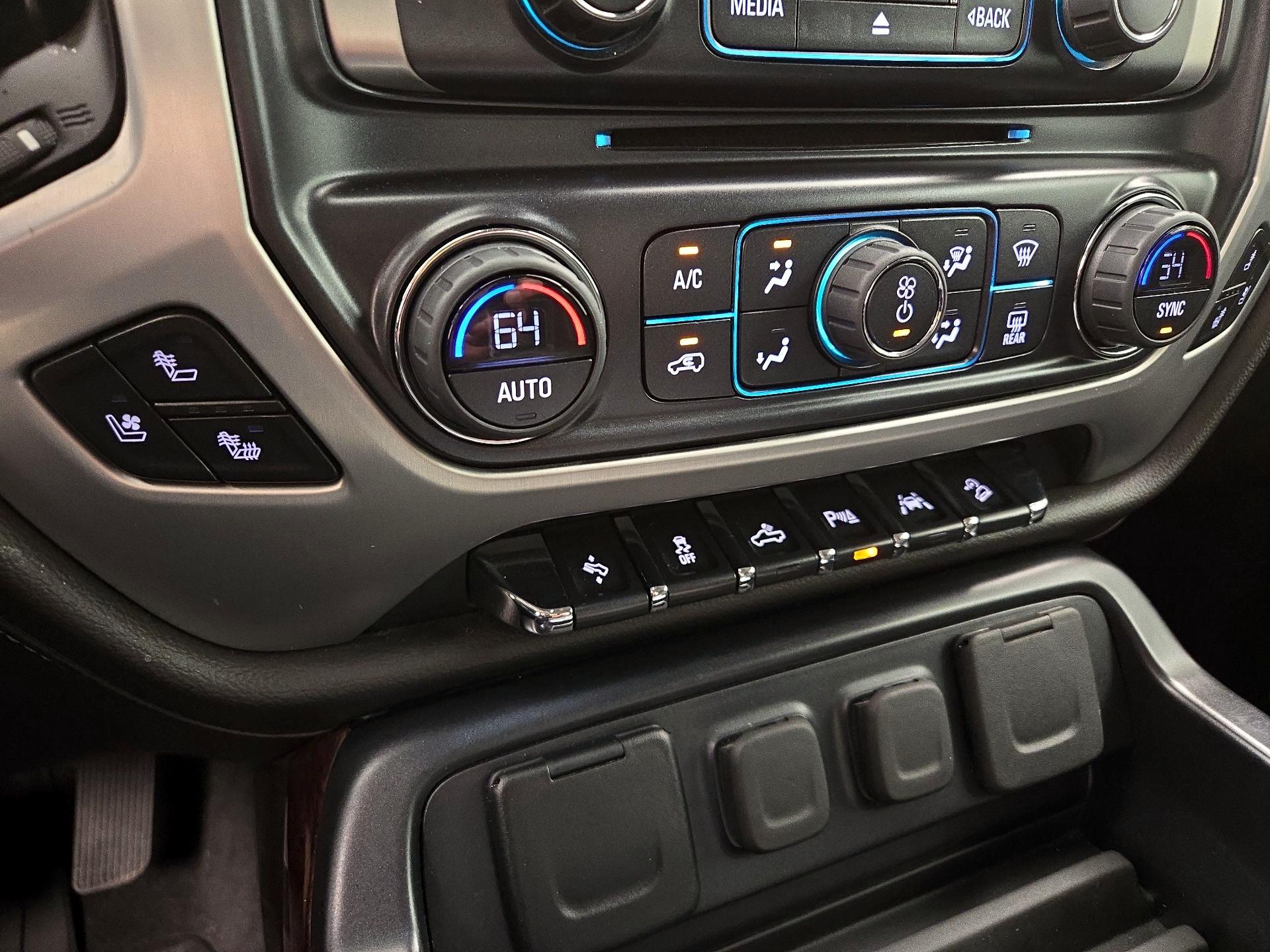 Thumbnail: 2018 GMC Sierra 1500 - 17