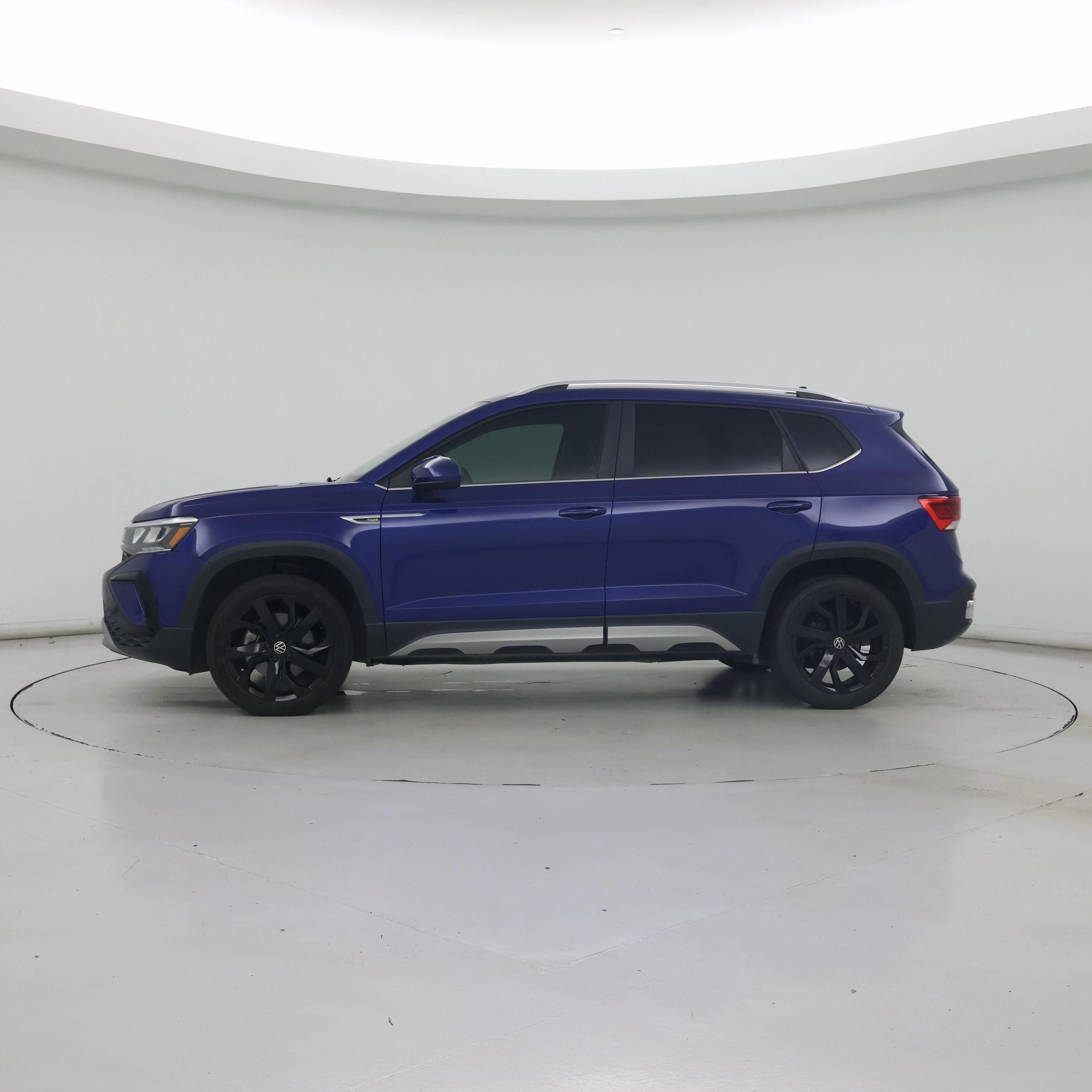 Thumbnail: 2023 Volkswagen Taos - 3