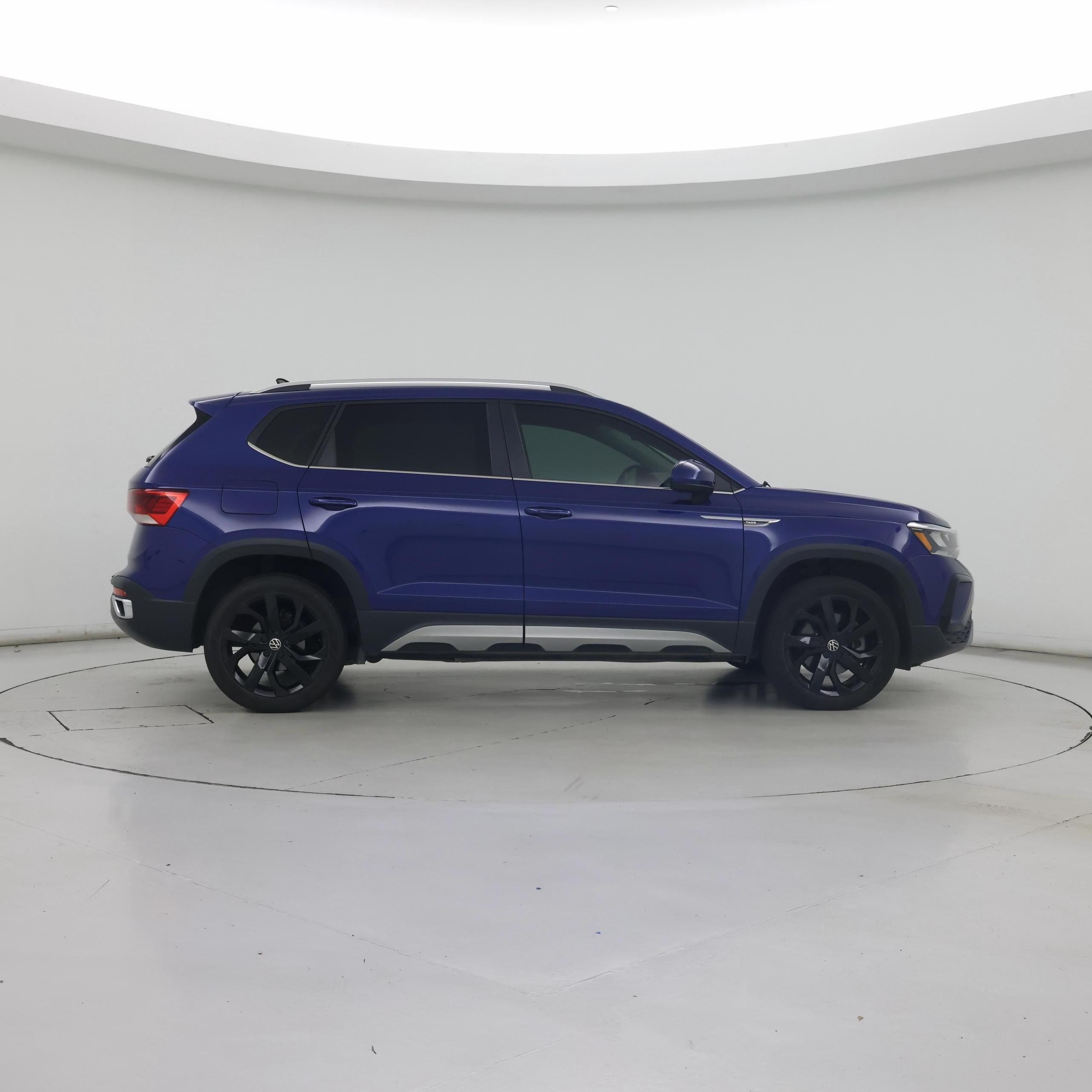Thumbnail: 2023 Volkswagen Taos - 7
