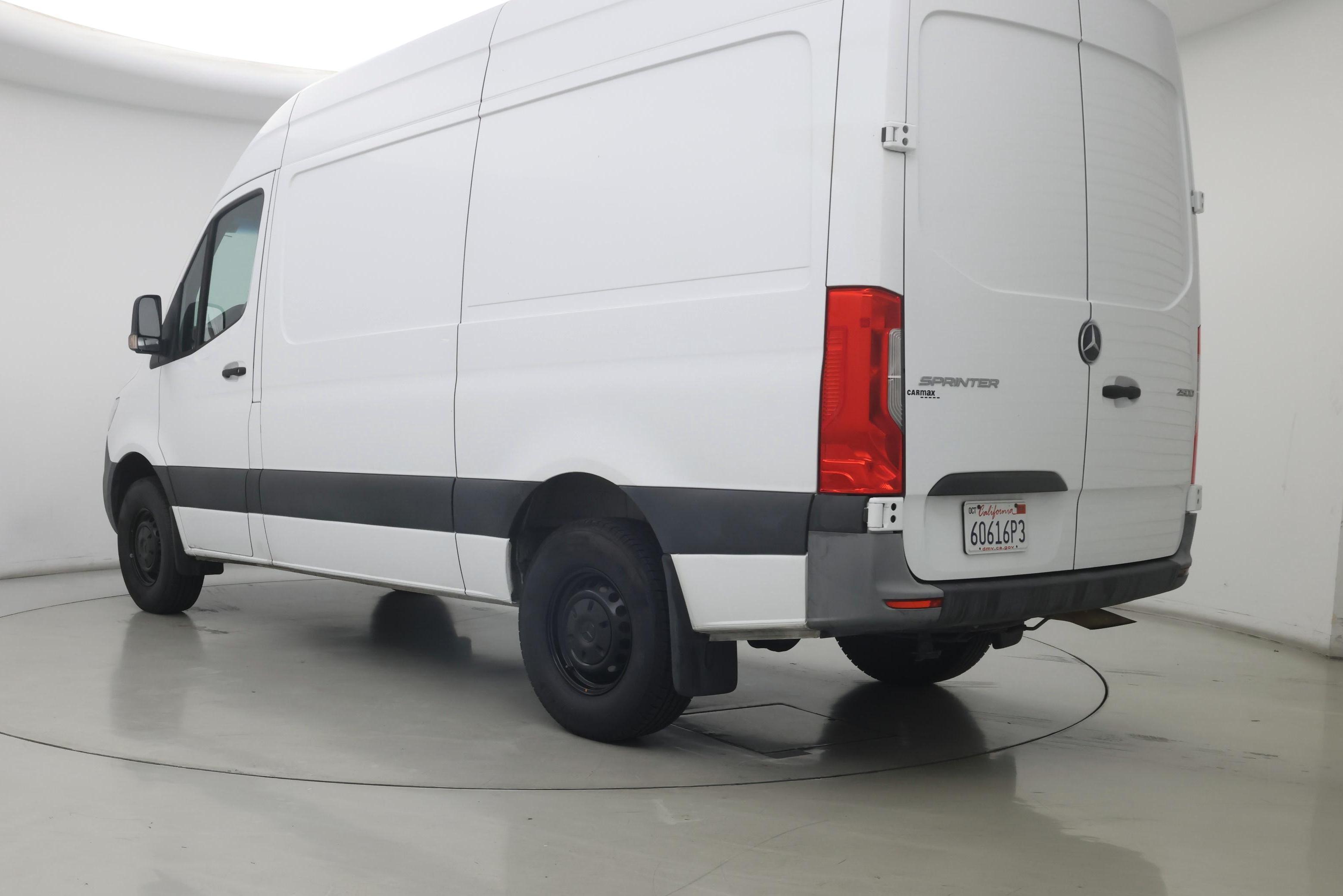 Thumbnail: 2022 Mercedes-Benz Sprinter - 2