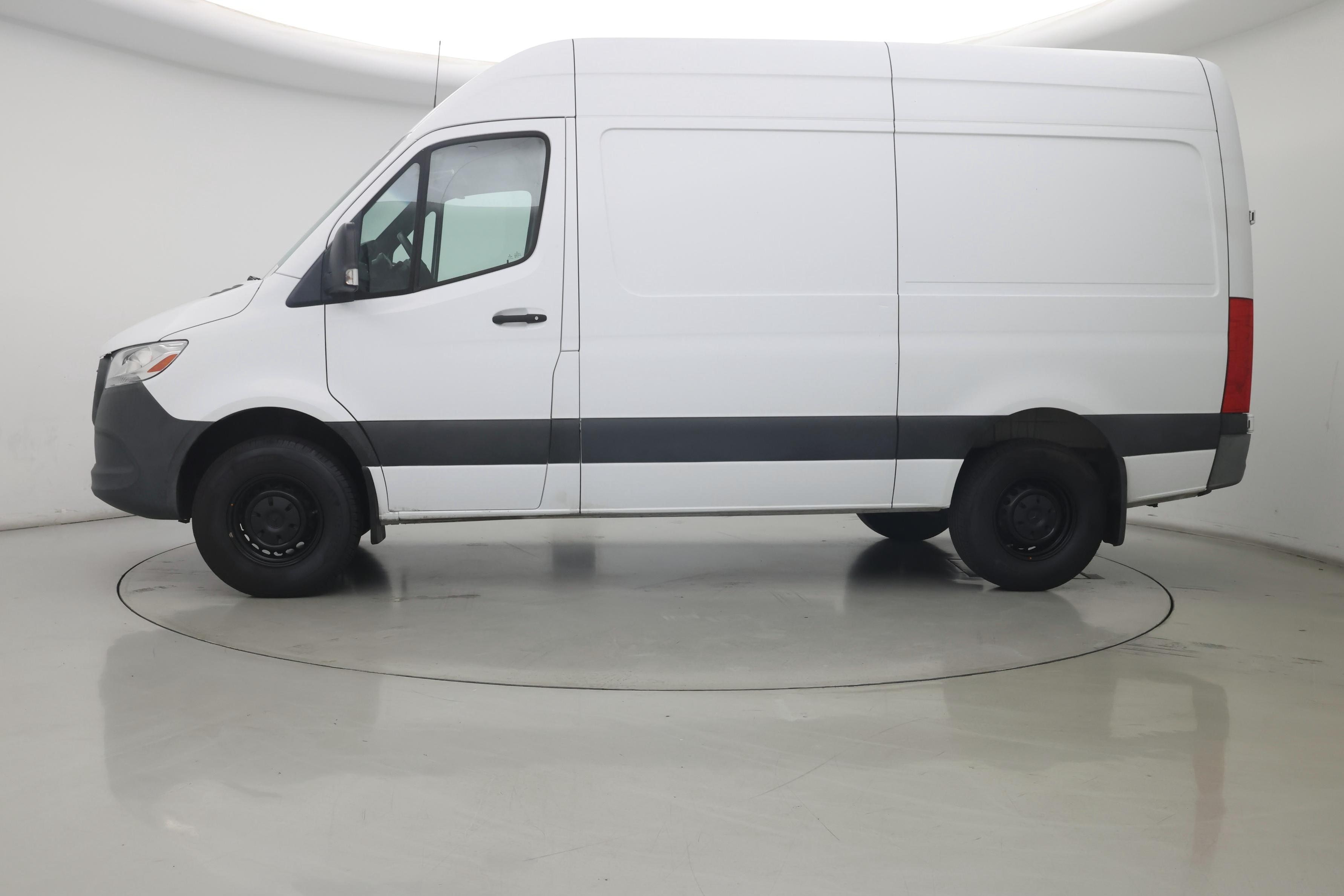 Thumbnail: 2022 Mercedes-Benz Sprinter - 3
