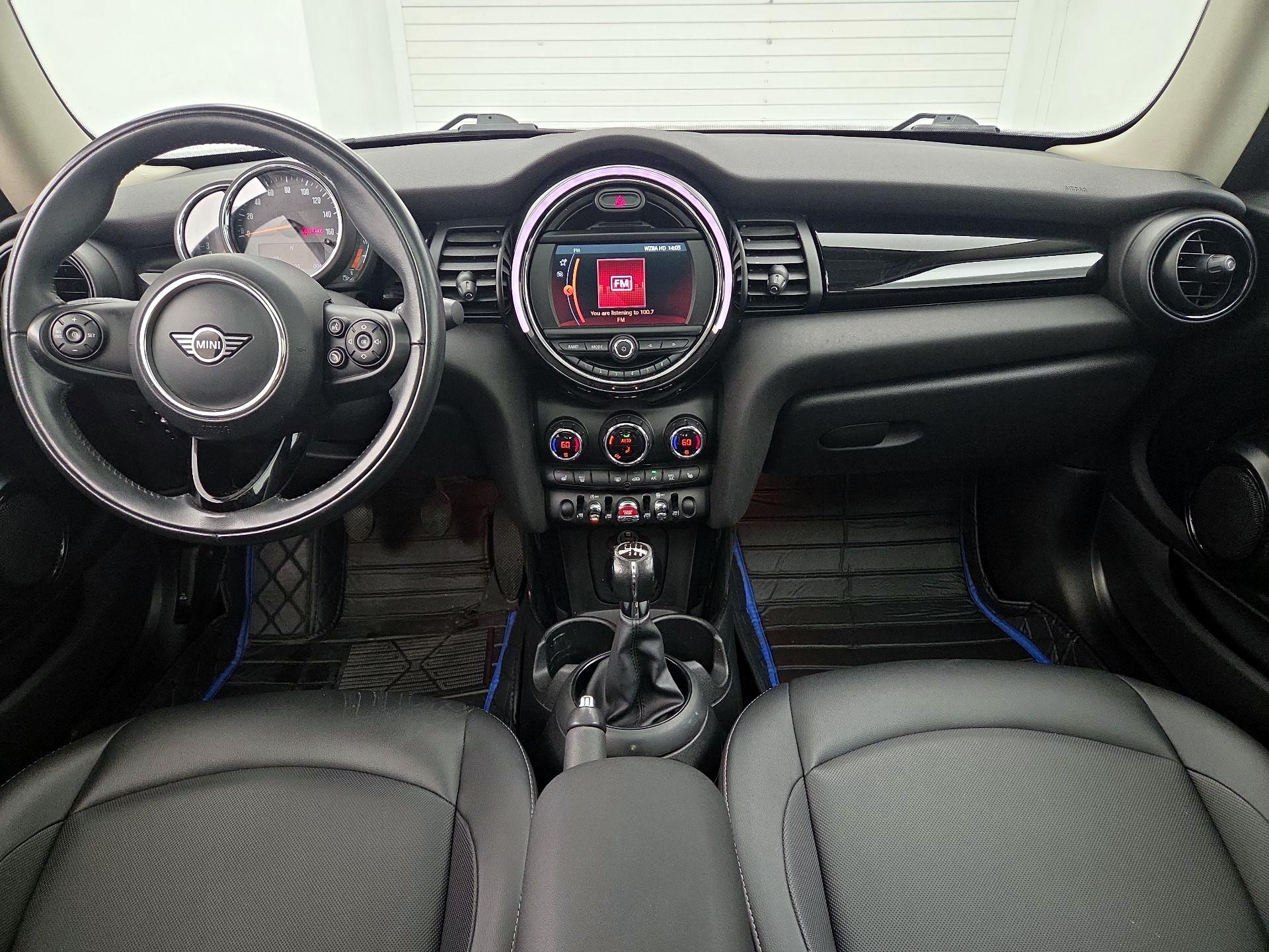 Thumbnail: 2019 MINI Cooper Hardtop - 9