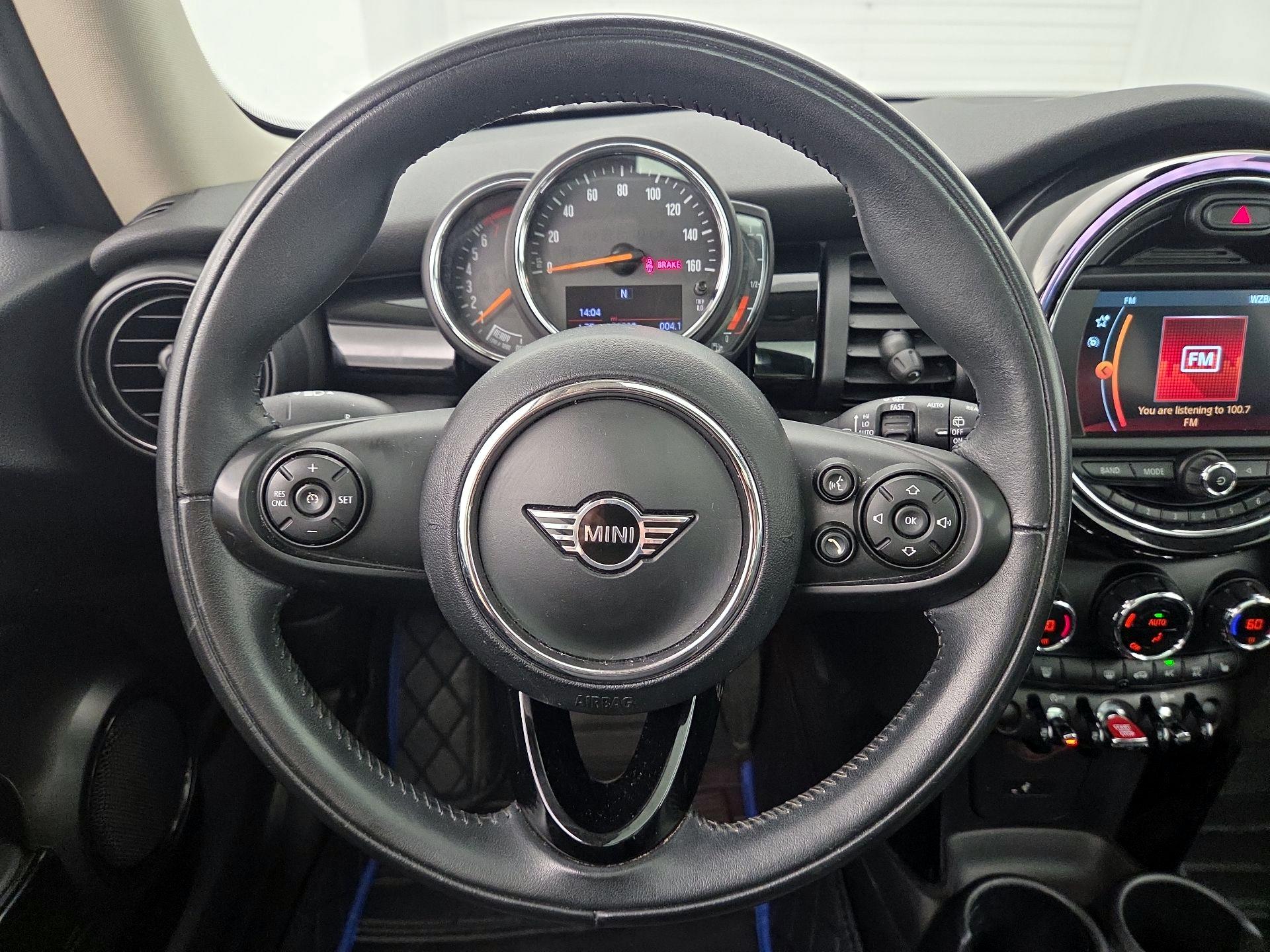 Thumbnail: 2019 MINI Cooper Hardtop - 10