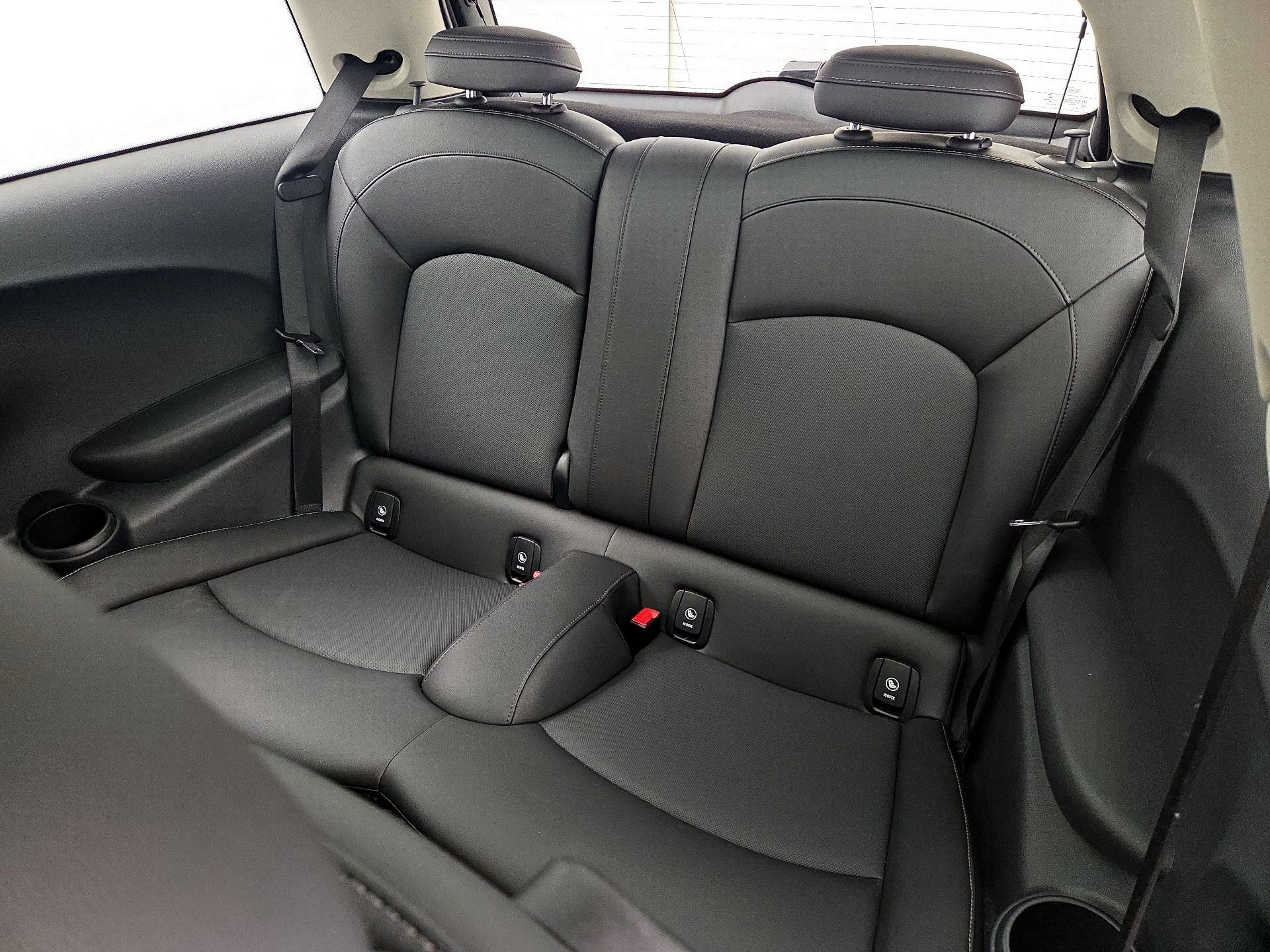 Thumbnail: 2019 MINI Cooper Hardtop - 20