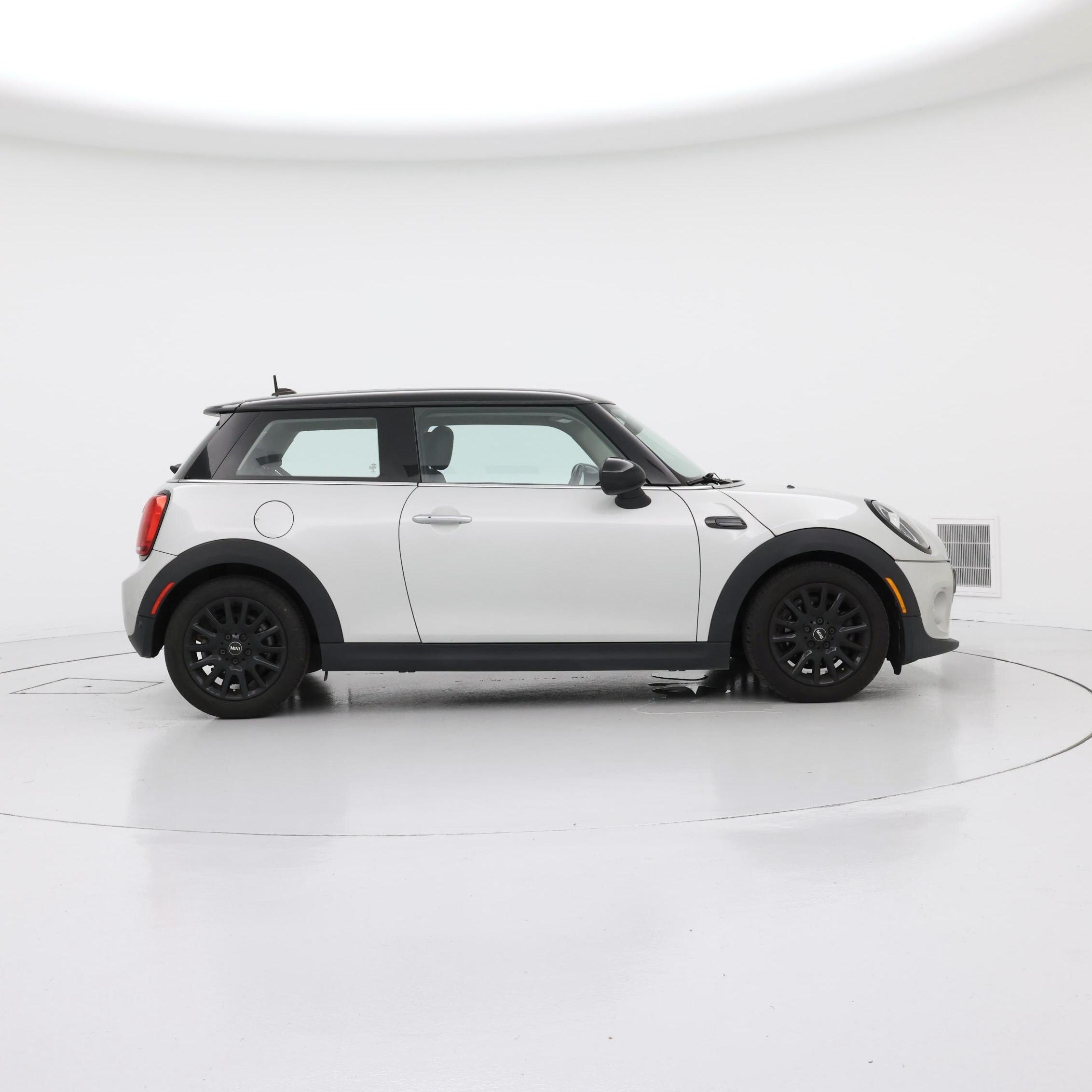Thumbnail: 2019 MINI Cooper Hardtop - 7