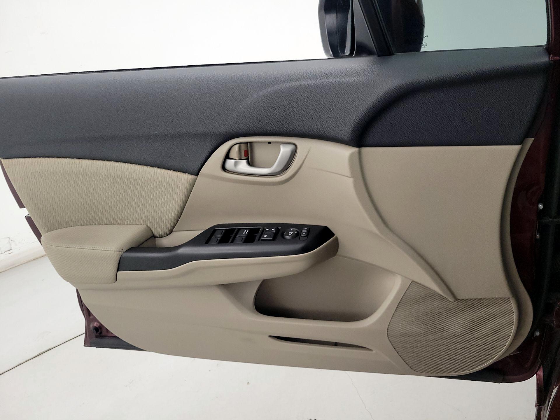 Thumbnail: 2015 Honda Civic - 12