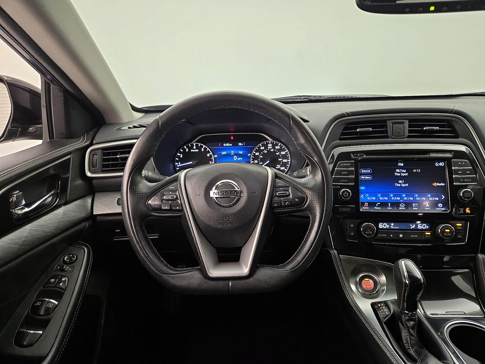 Thumbnail: 2017 Nissan Maxima - 10