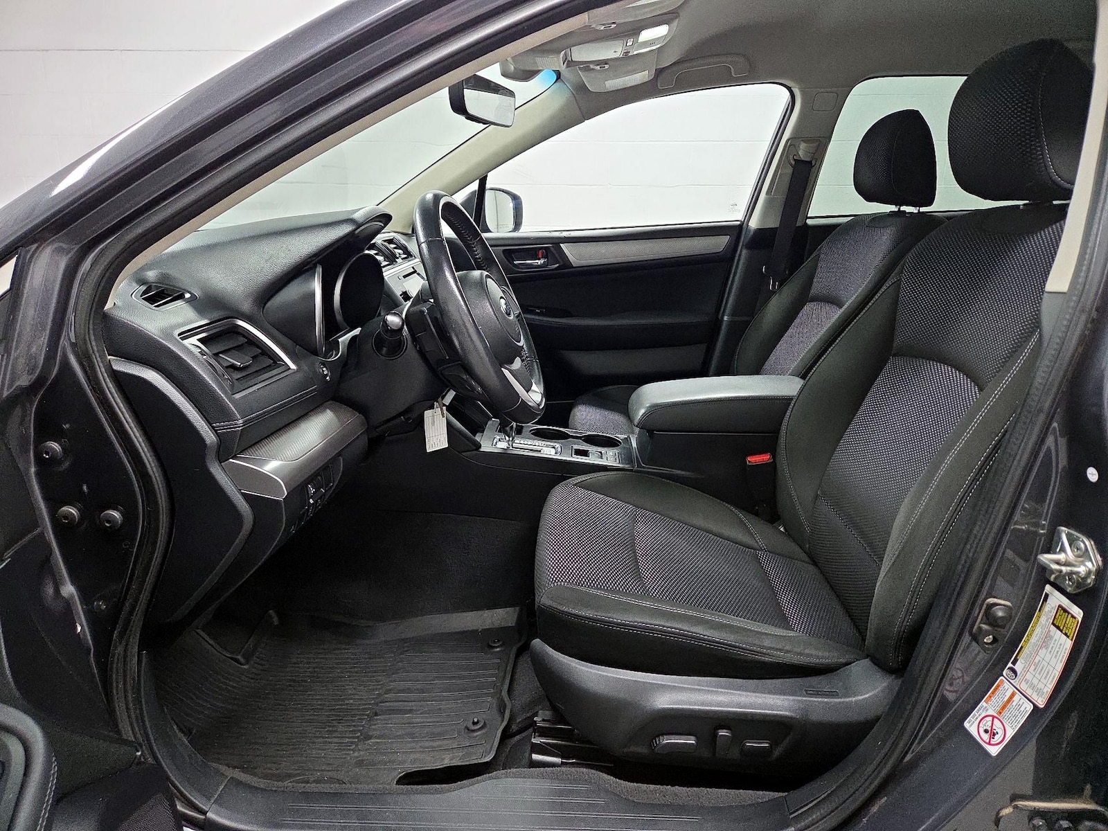 2019 Subaru Outback Premium - Photo 12