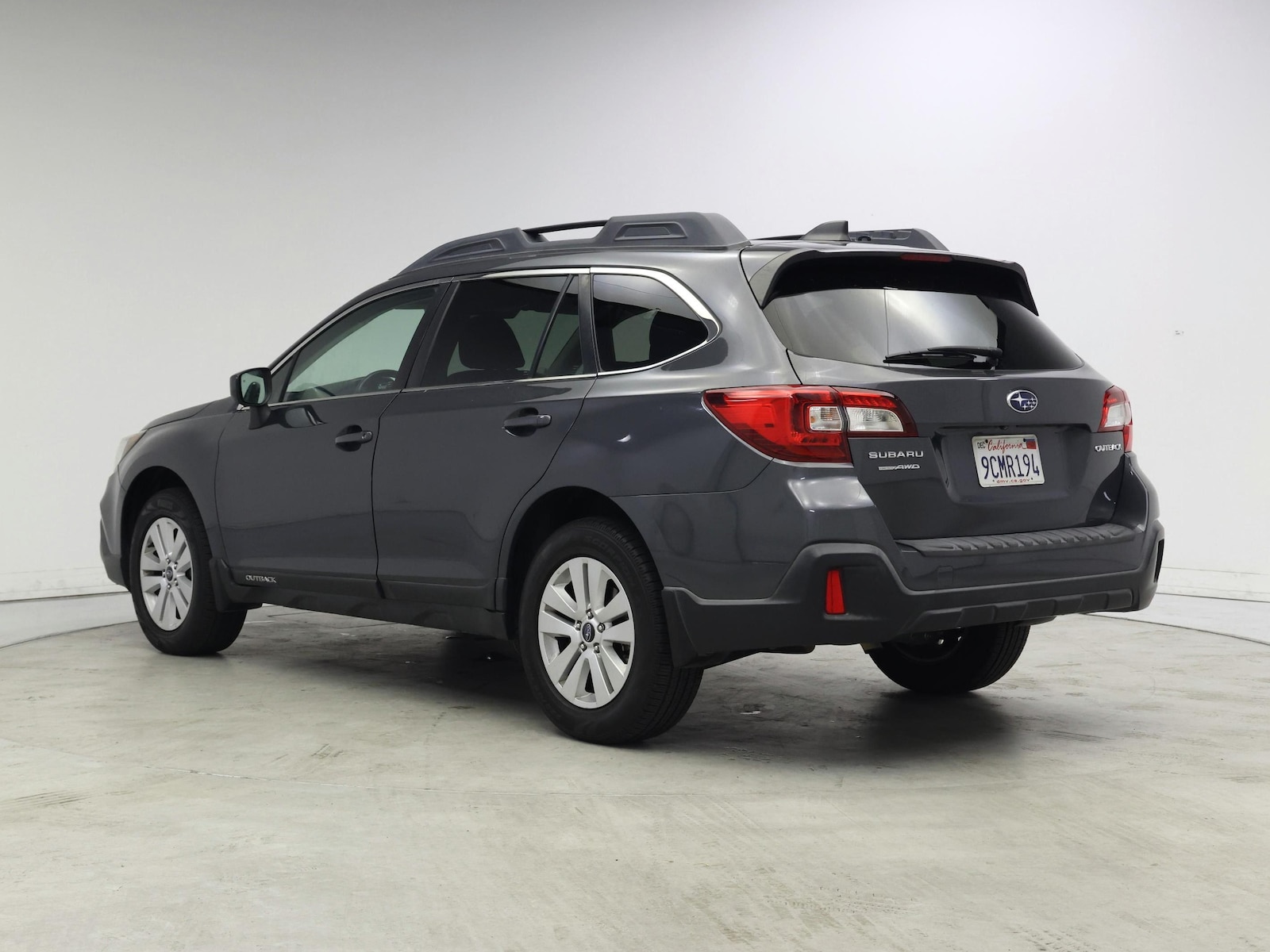 2019 Subaru Outback Premium - Photo 3