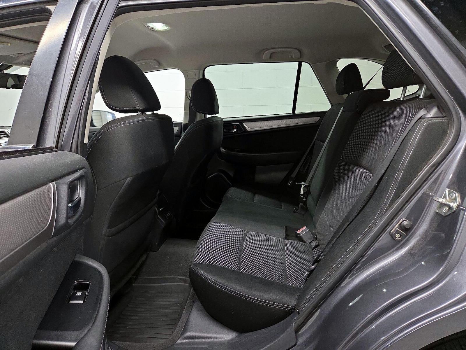 2019 Subaru Outback Premium - Photo 20