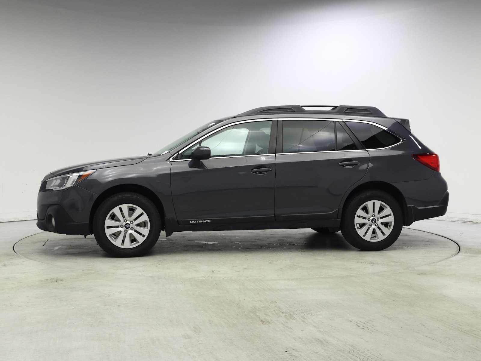 2019 Subaru Outback Premium - Photo 4