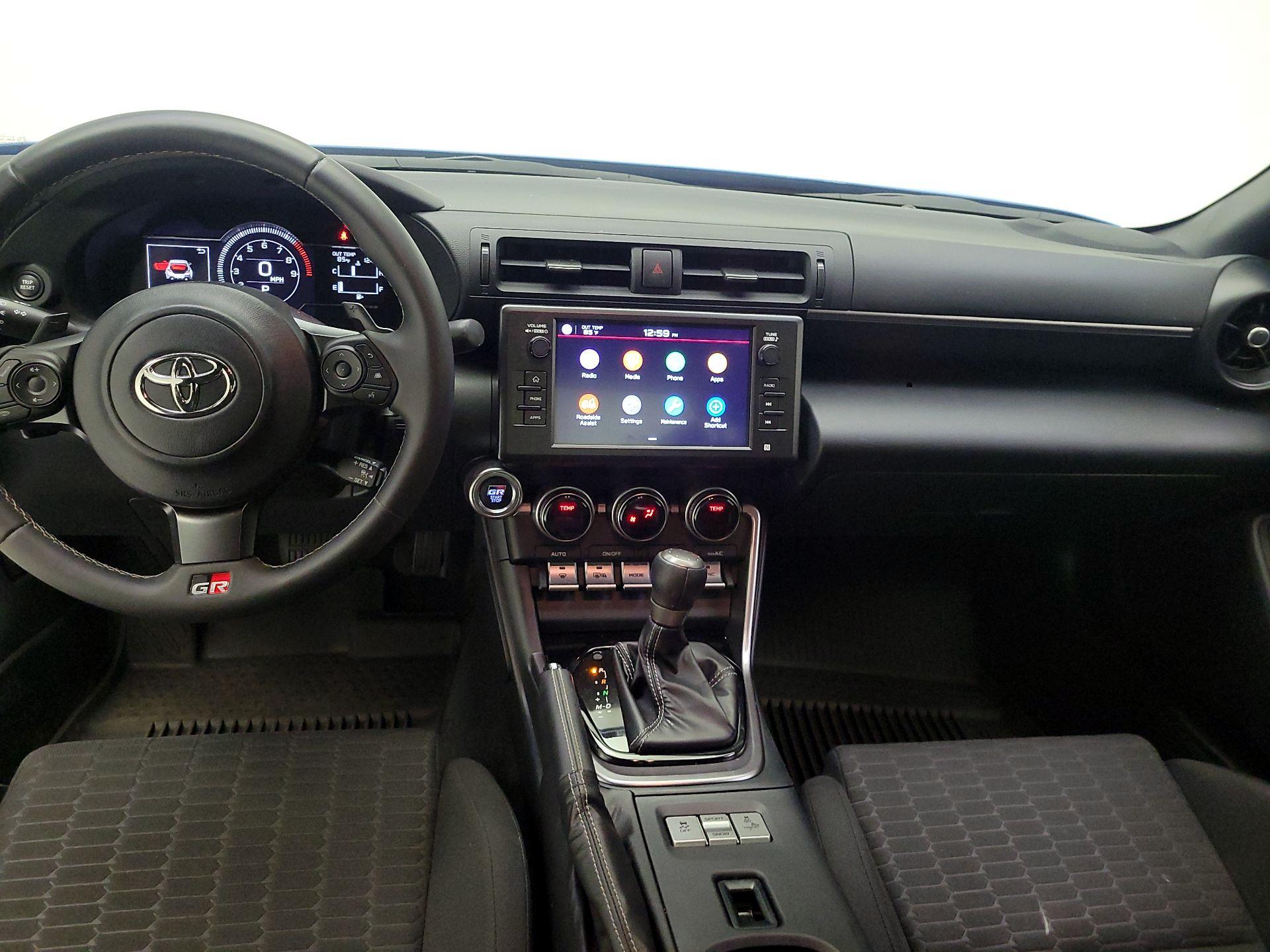 Thumbnail: 2024 Toyota GR86 - 9