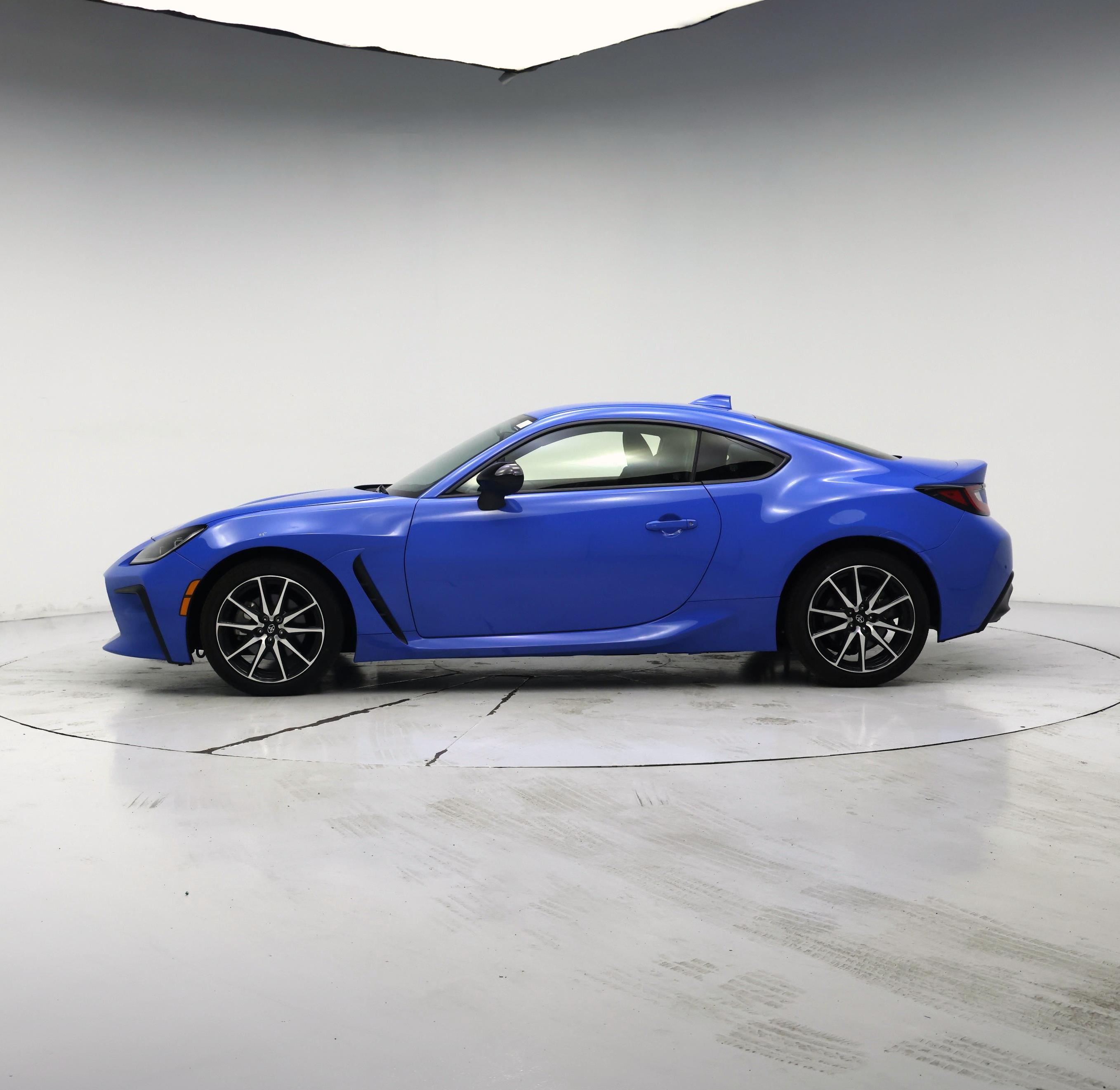 Thumbnail: 2024 Toyota GR86 - 3