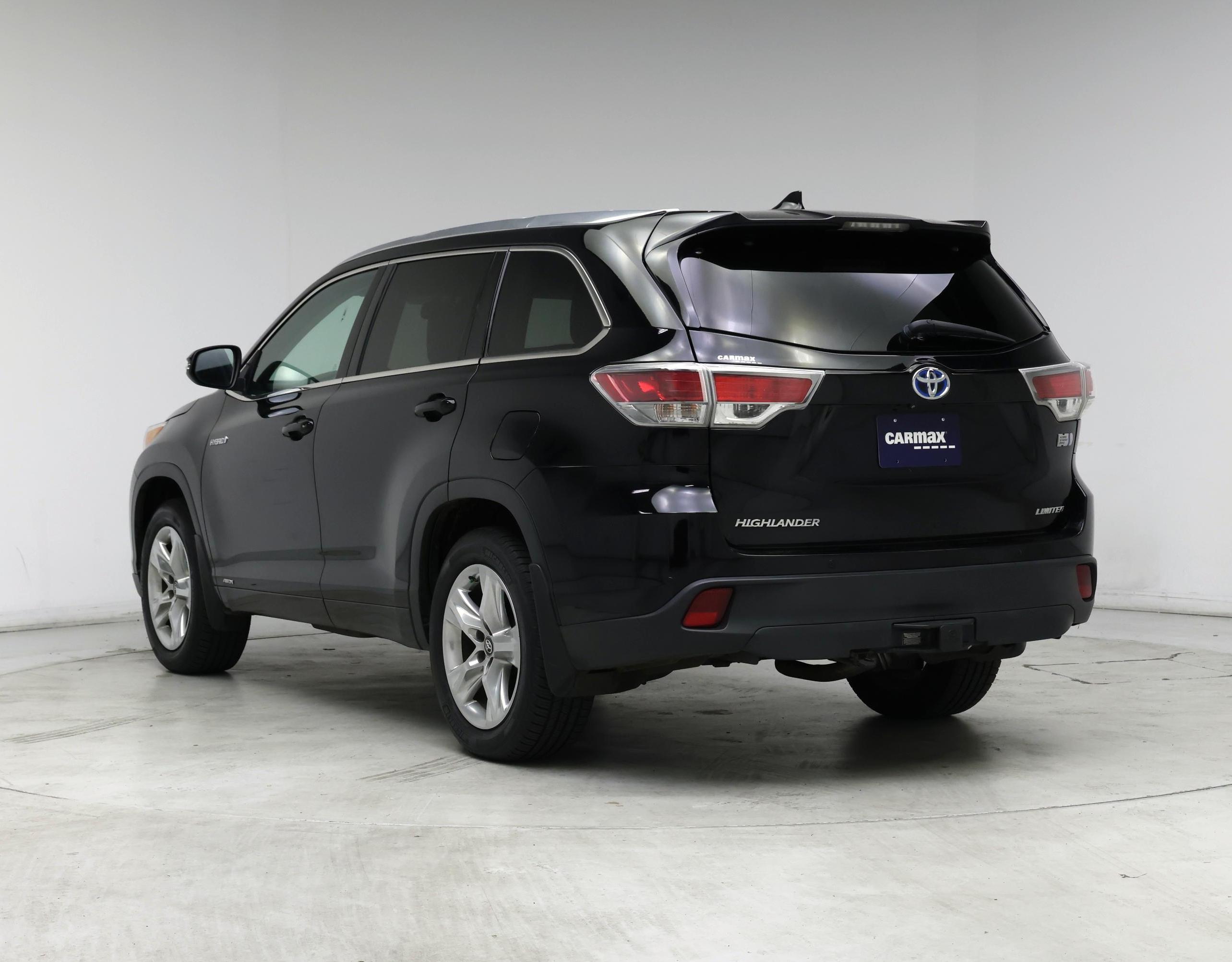 Thumbnail: 2016 Toyota Highlander - 2