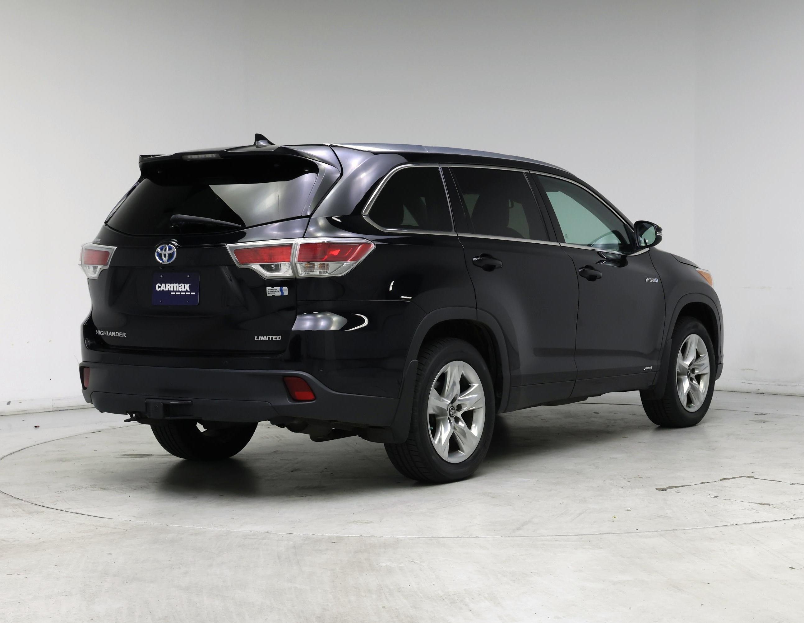 Thumbnail: 2016 Toyota Highlander - 8