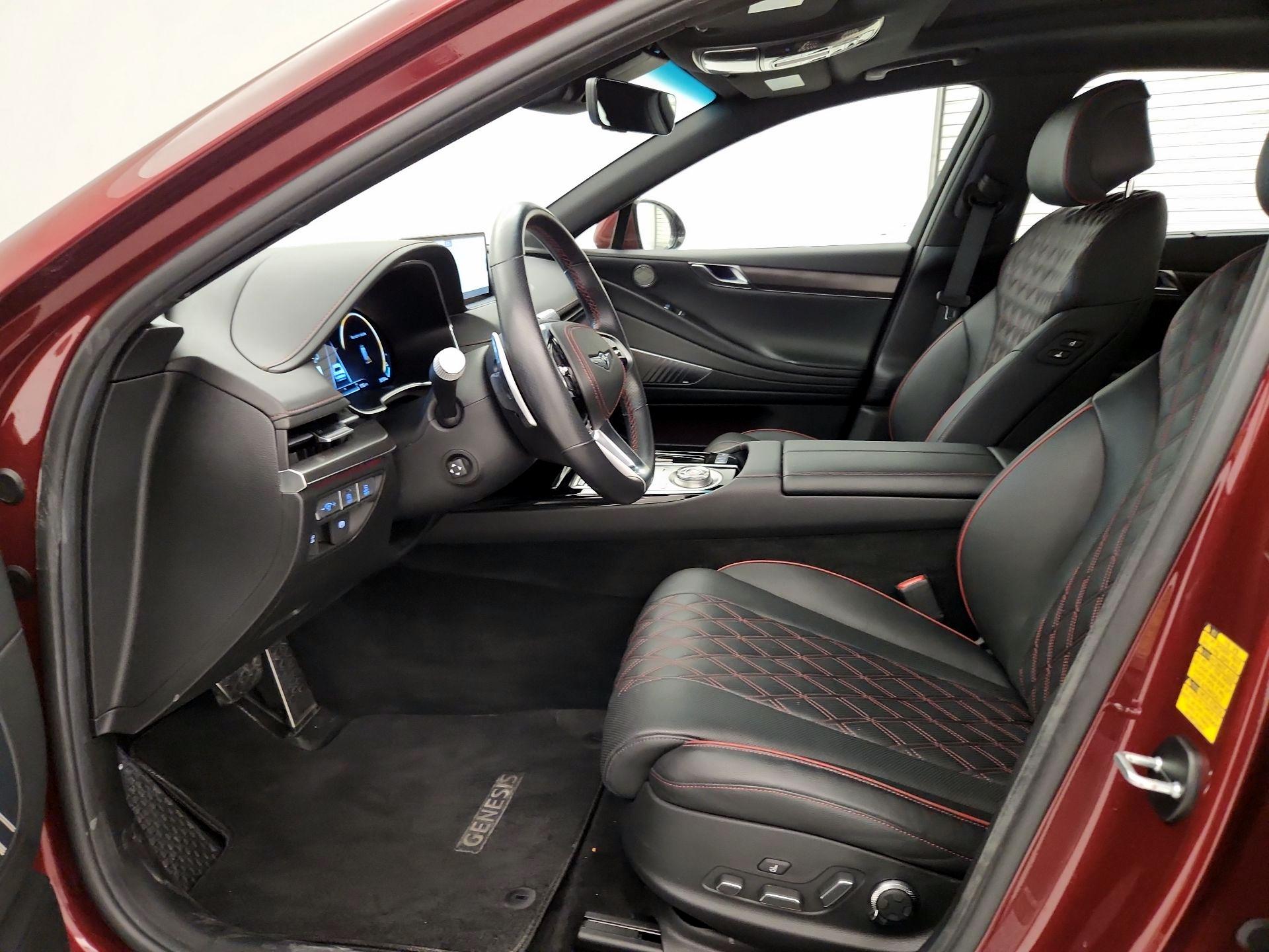 Thumbnail: 2023 Genesis G80 - 11