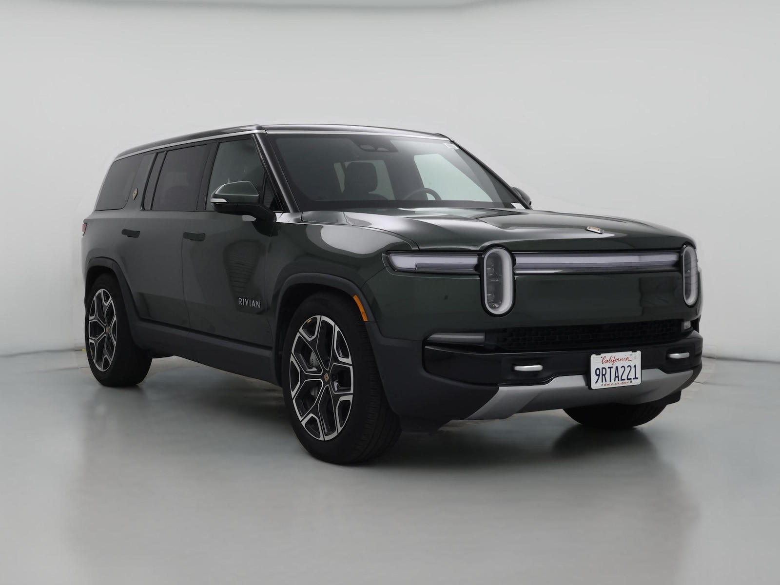 2025 Rivian R1S