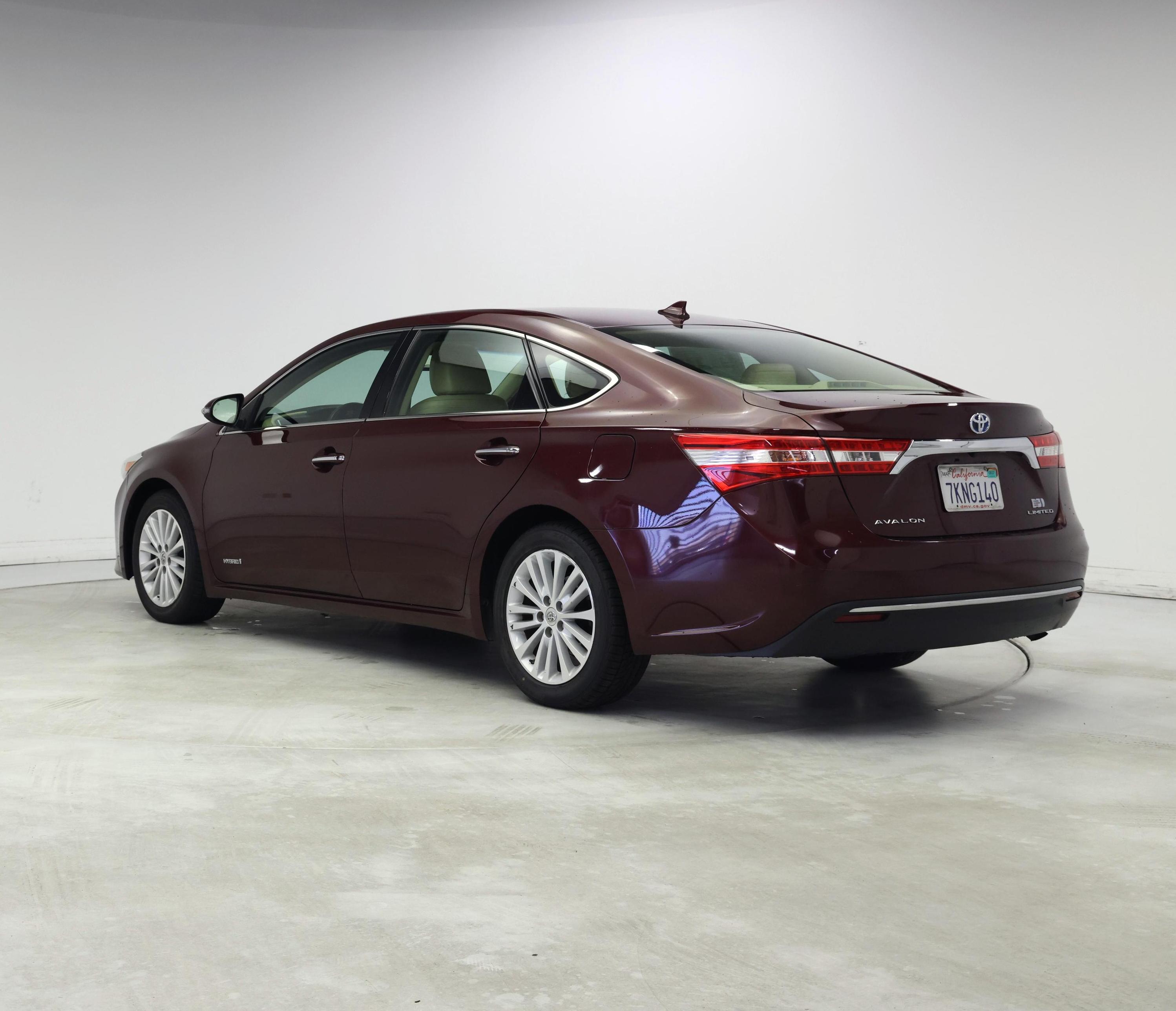 Thumbnail: 2015 Toyota Avalon - 2