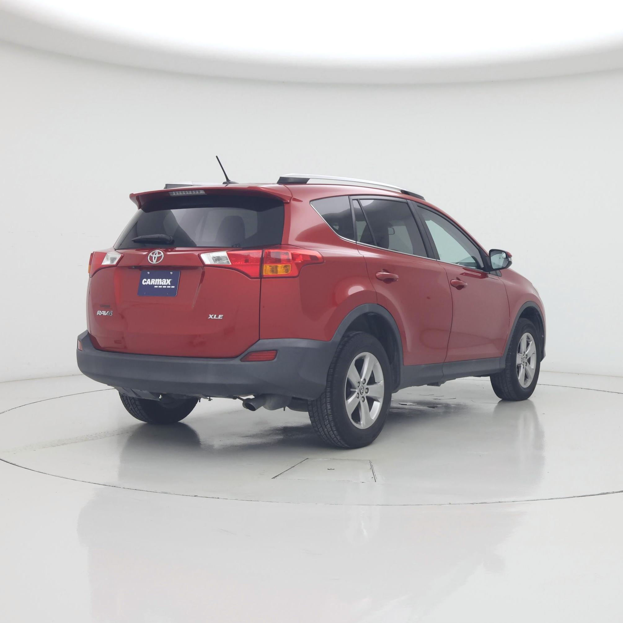 Thumbnail: 2015 Toyota RAV4 - 8