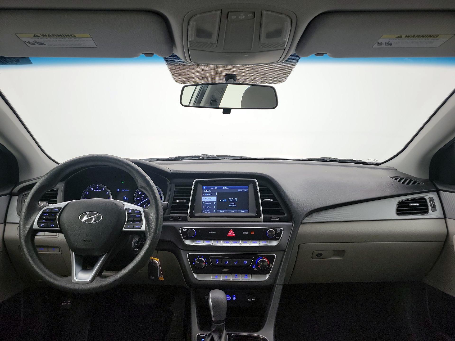 Thumbnail: 2019 Hyundai Sonata - 9