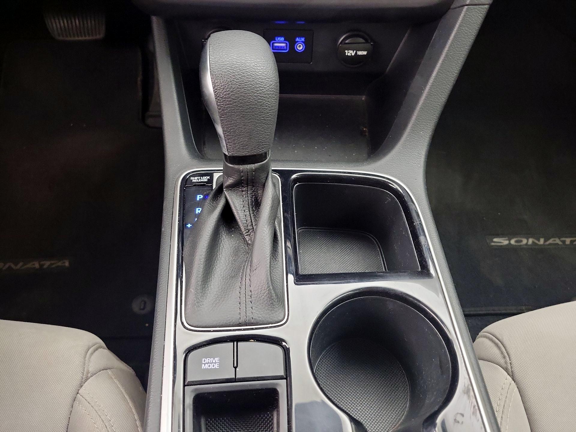 Thumbnail: 2019 Hyundai Sonata - 17