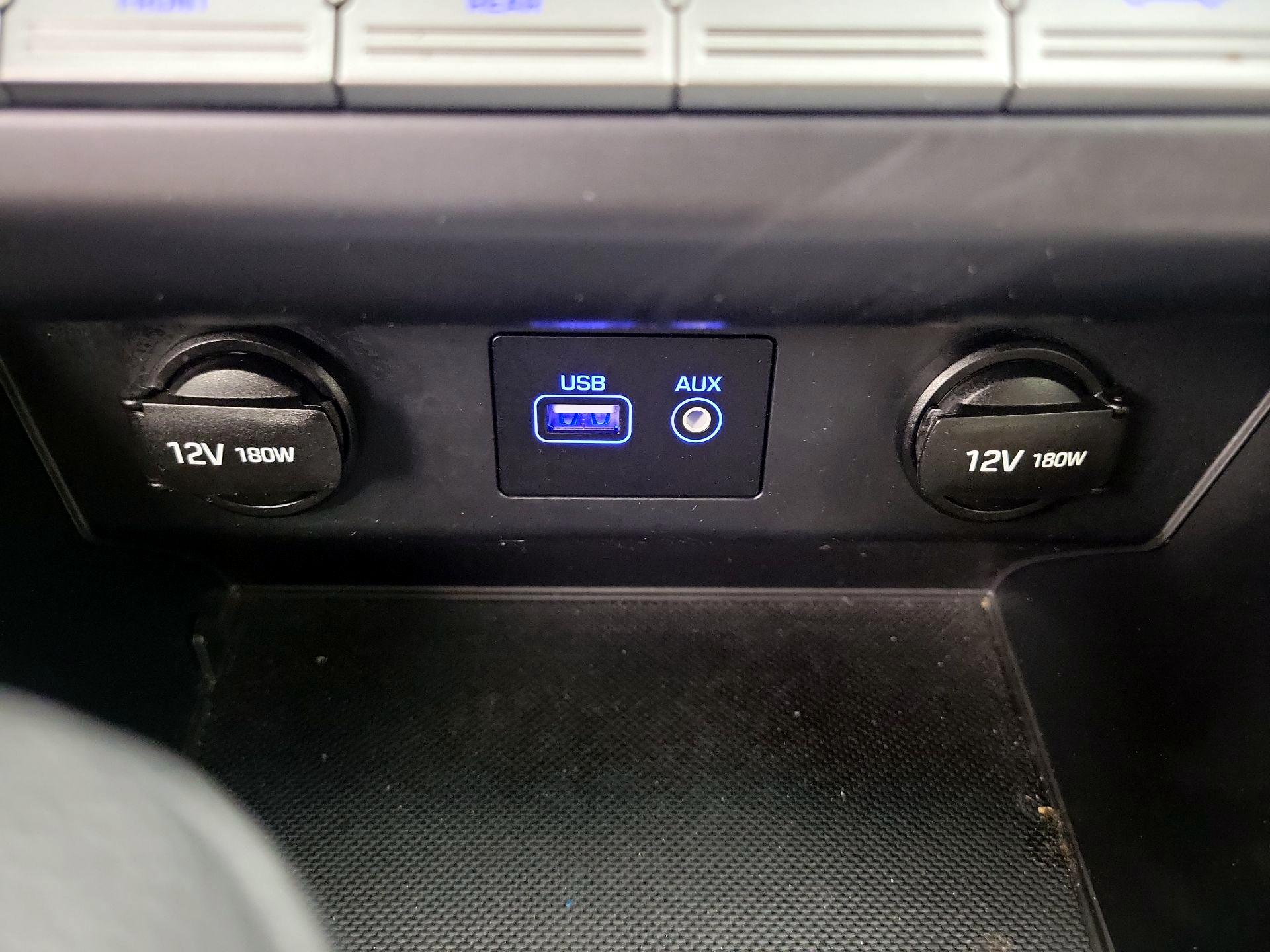 Thumbnail: 2019 Hyundai Sonata - 18