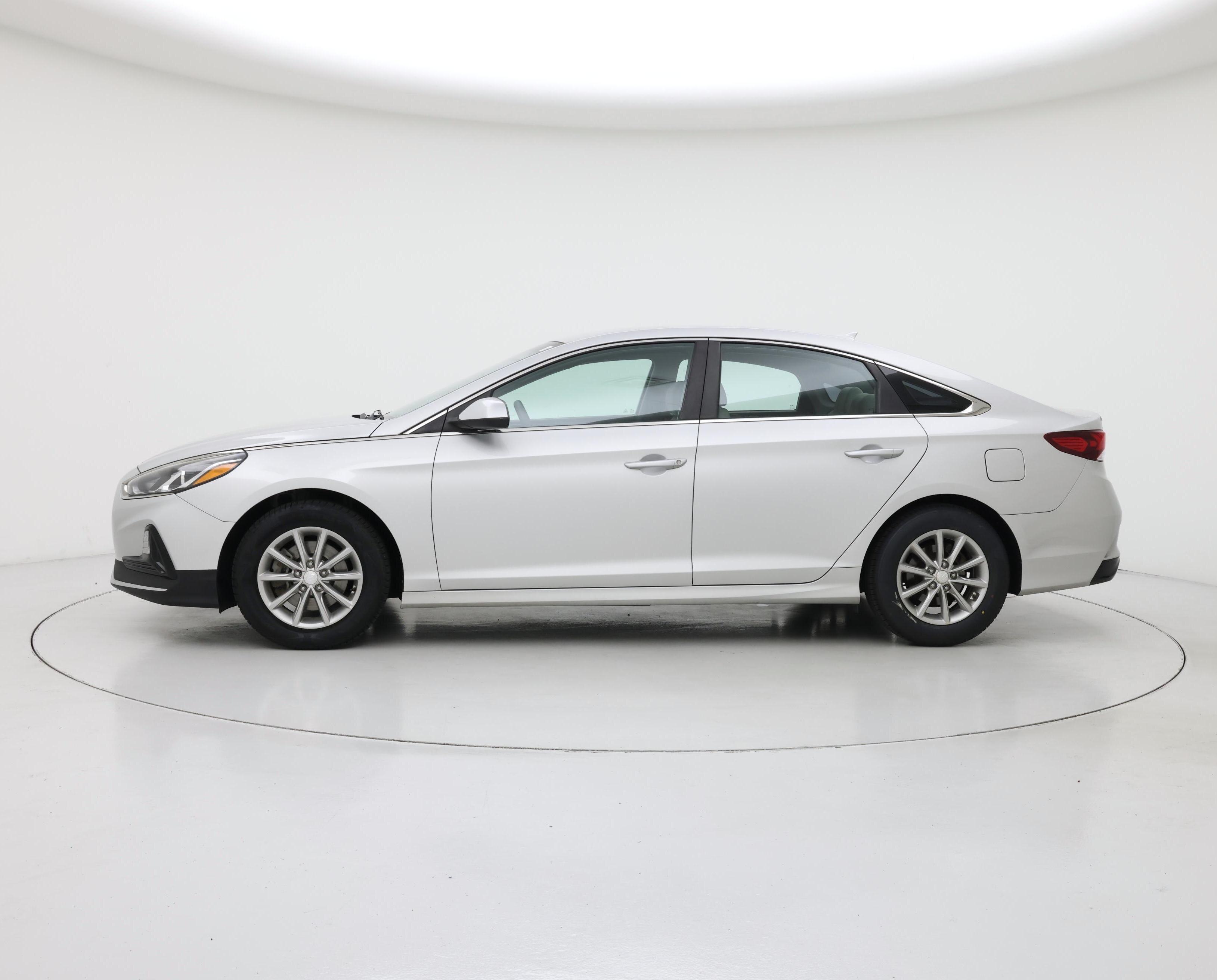 Thumbnail: 2019 Hyundai Sonata - 3