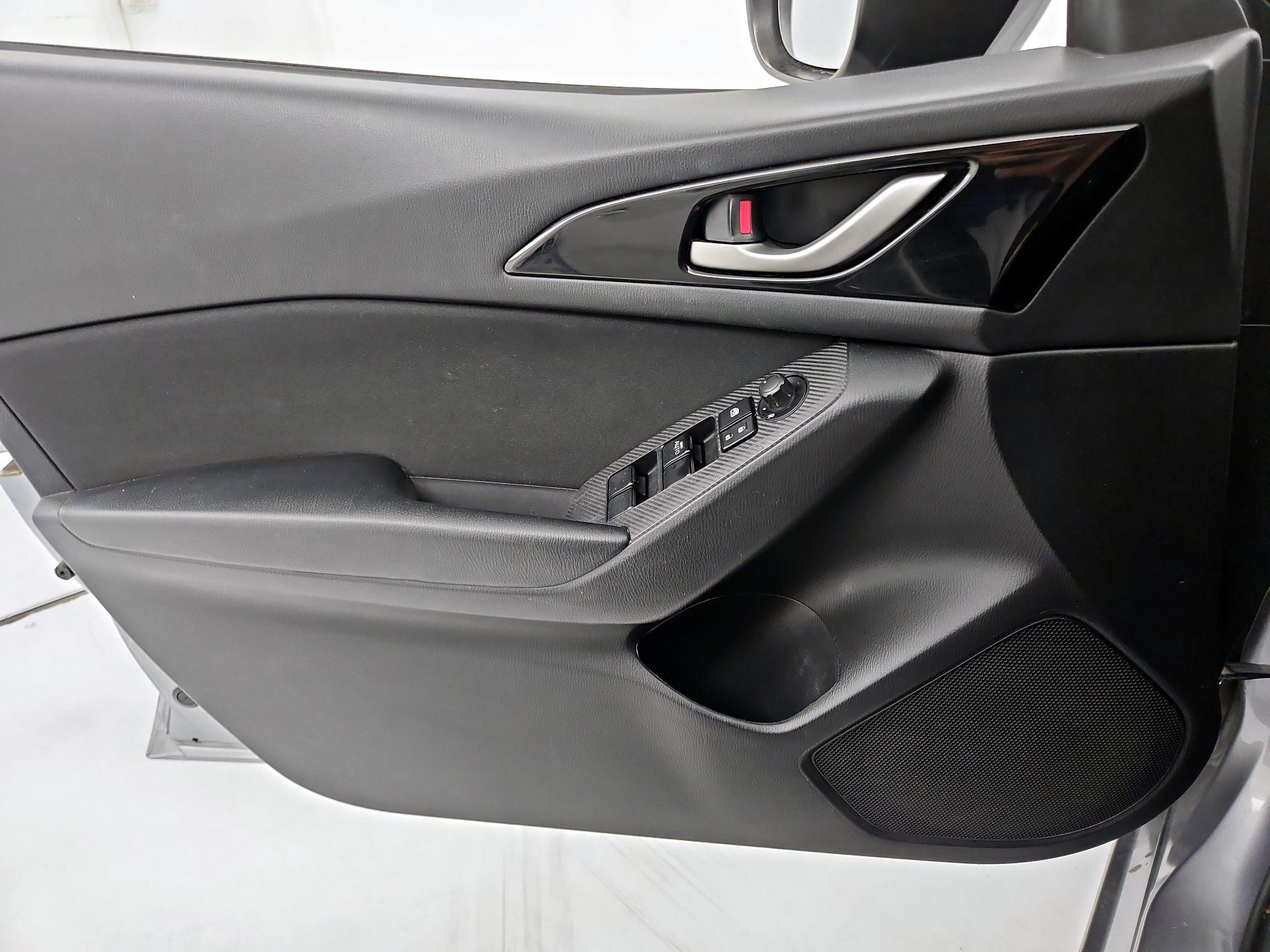 Thumbnail: 2015 Mazda Mazda3 - 12
